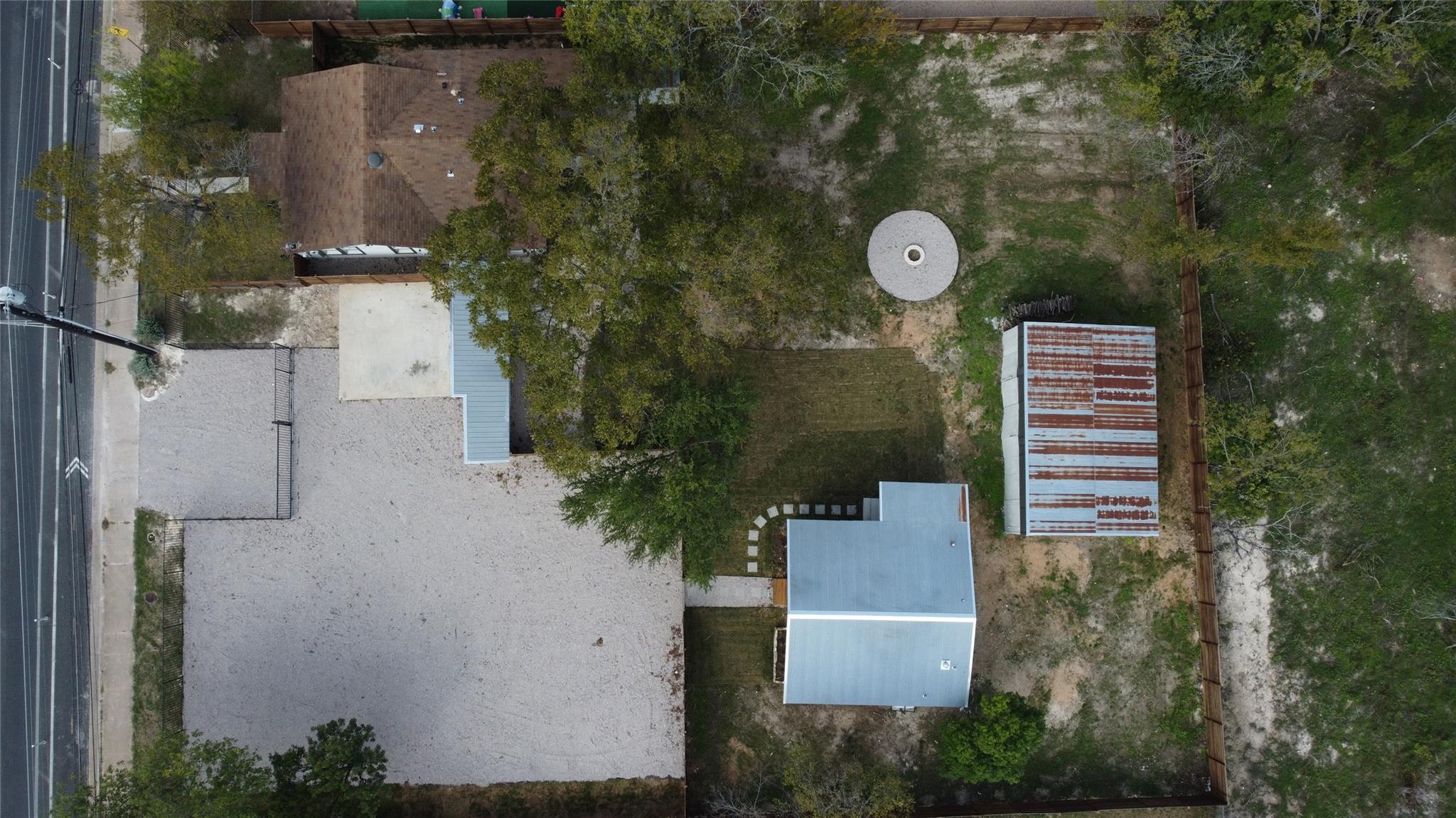 306 W Stassney LN Unit: 1&2