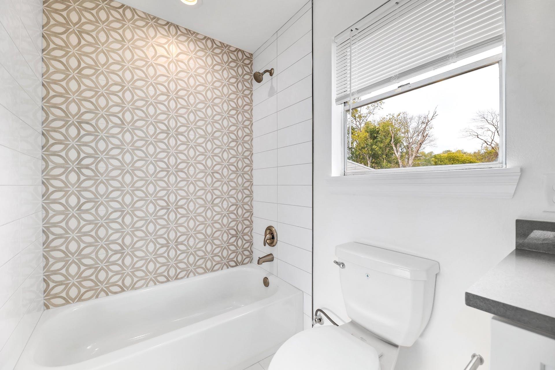 306 W Stassney LN Unit: 1&2