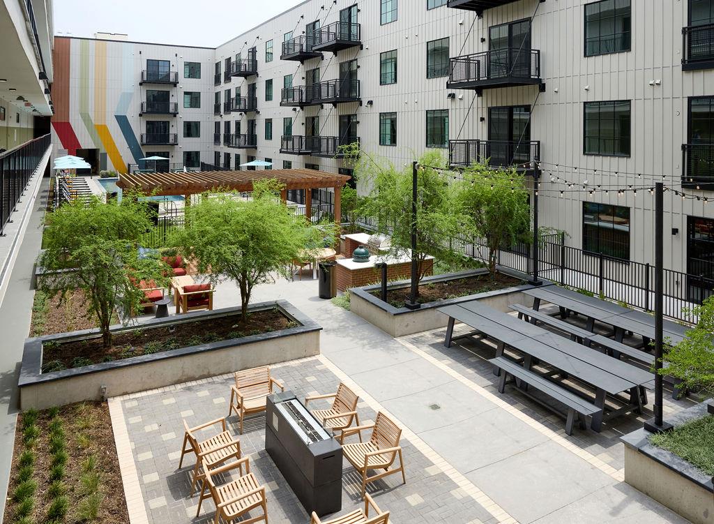 4315 S Congress Ave # 208