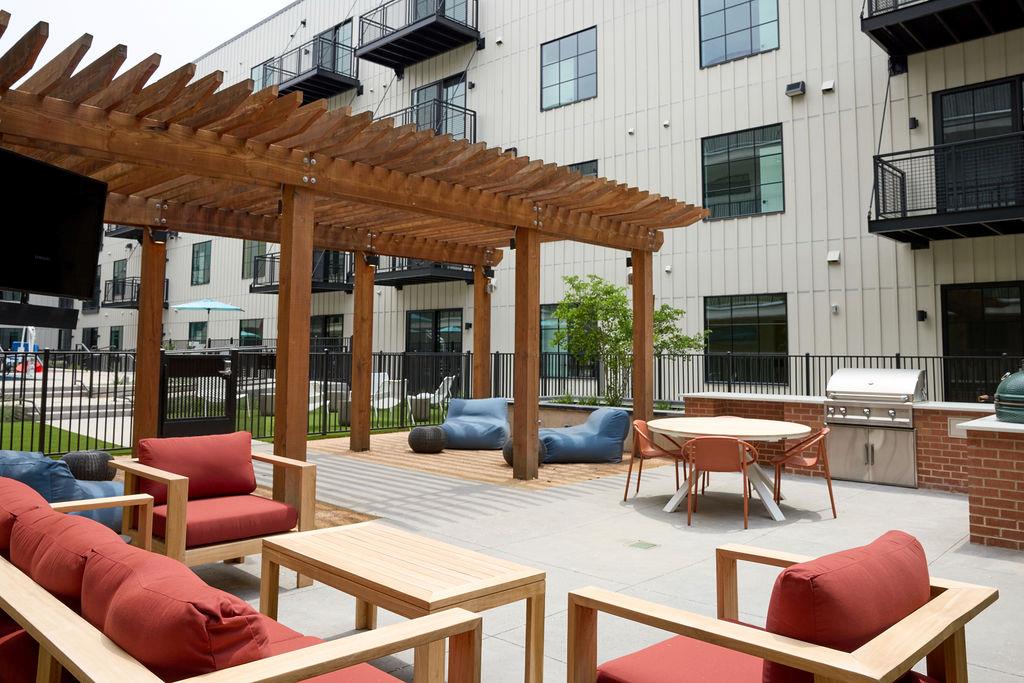 4315 S Congress Ave # 208