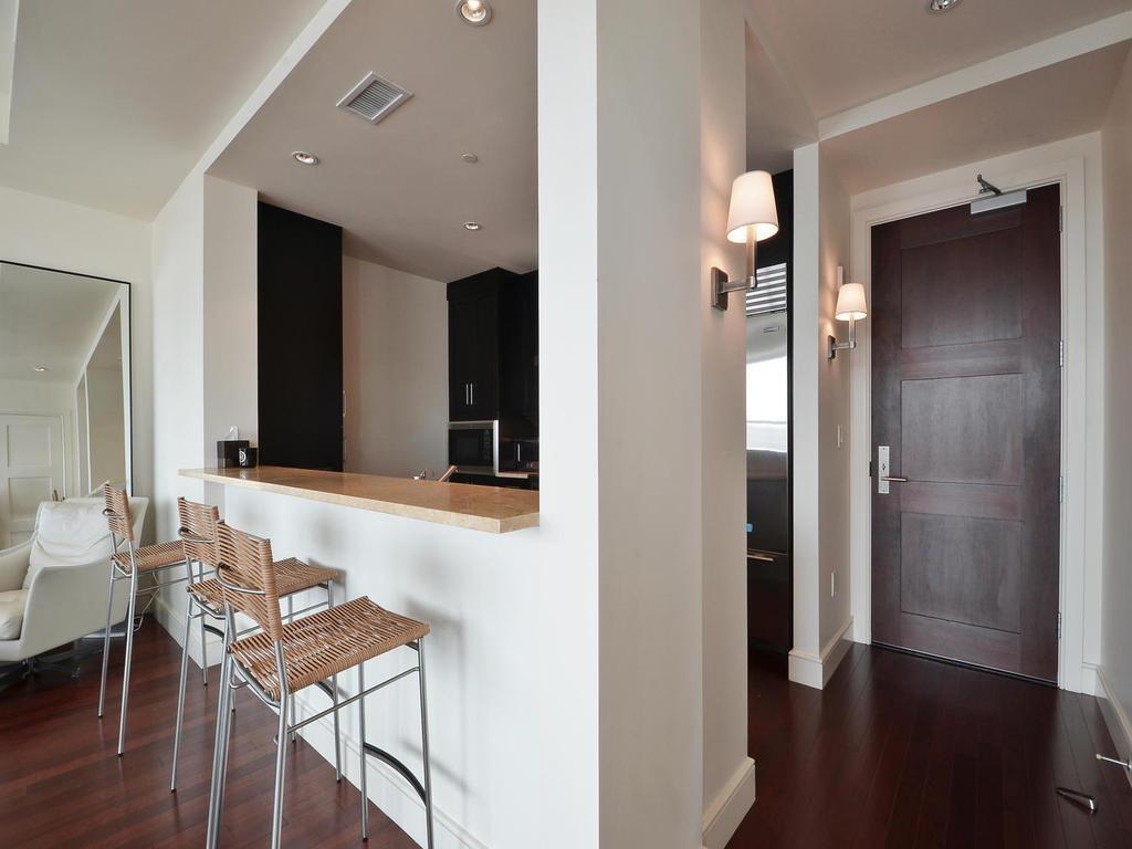 98 San Jacinto BLVD # 1603