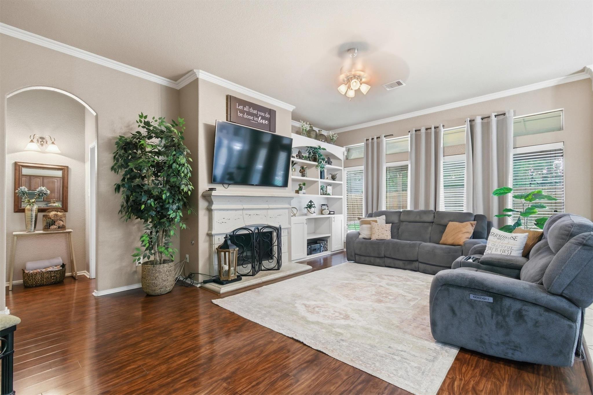 377 Verano DR