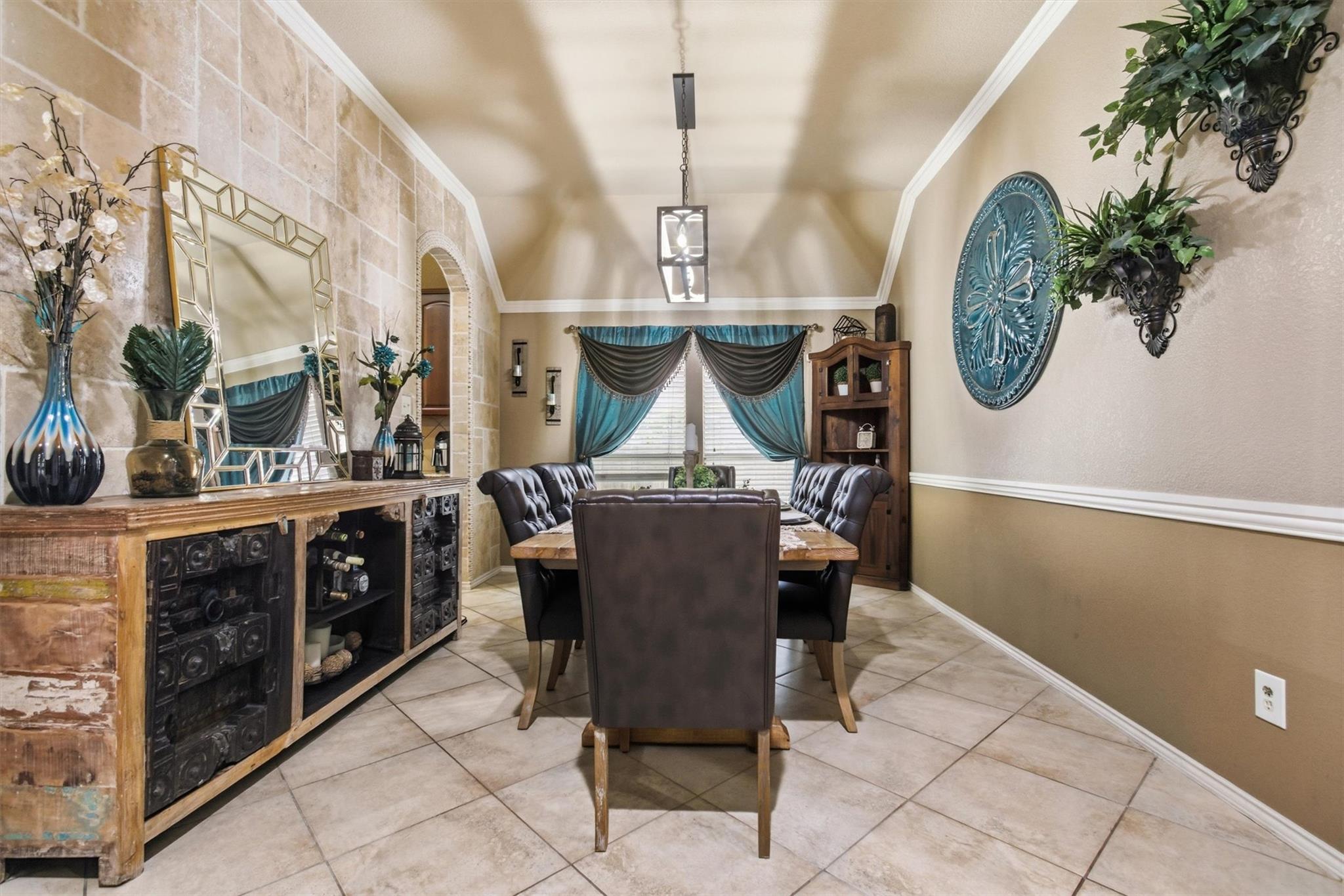 377 Verano DR