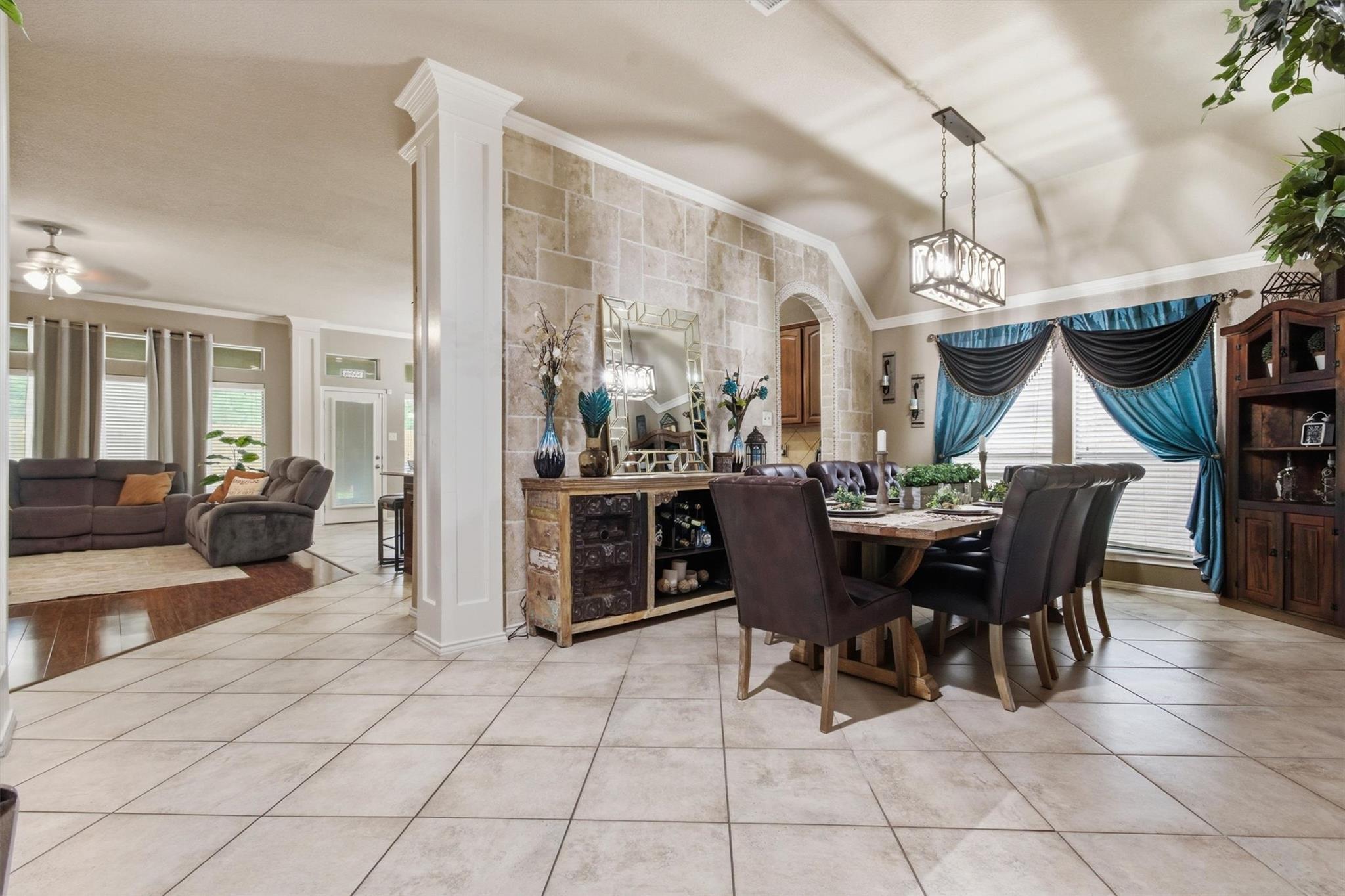 377 Verano DR