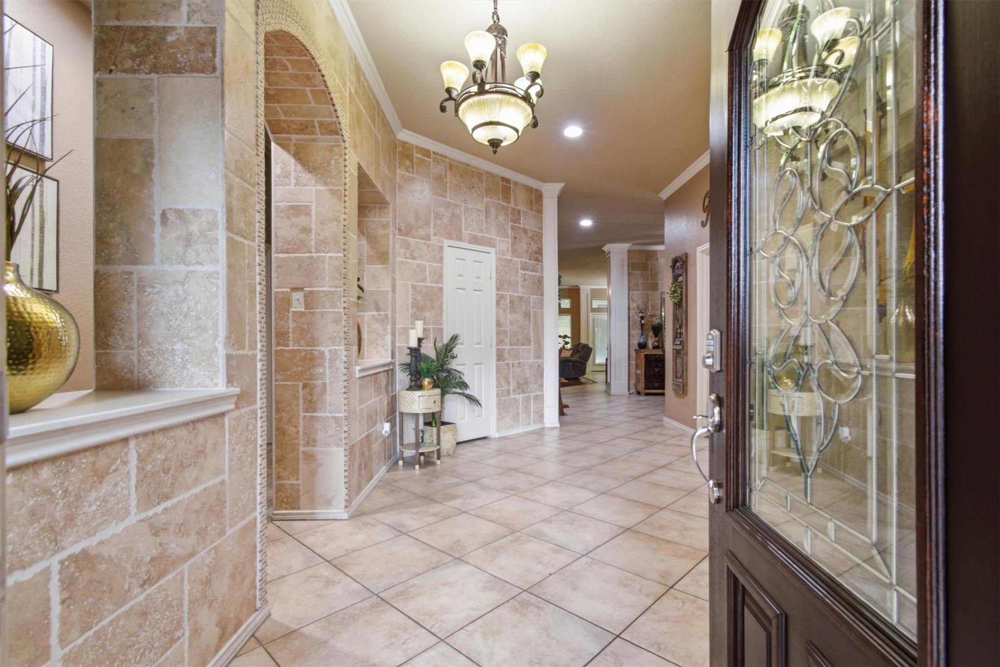 377 Verano DR