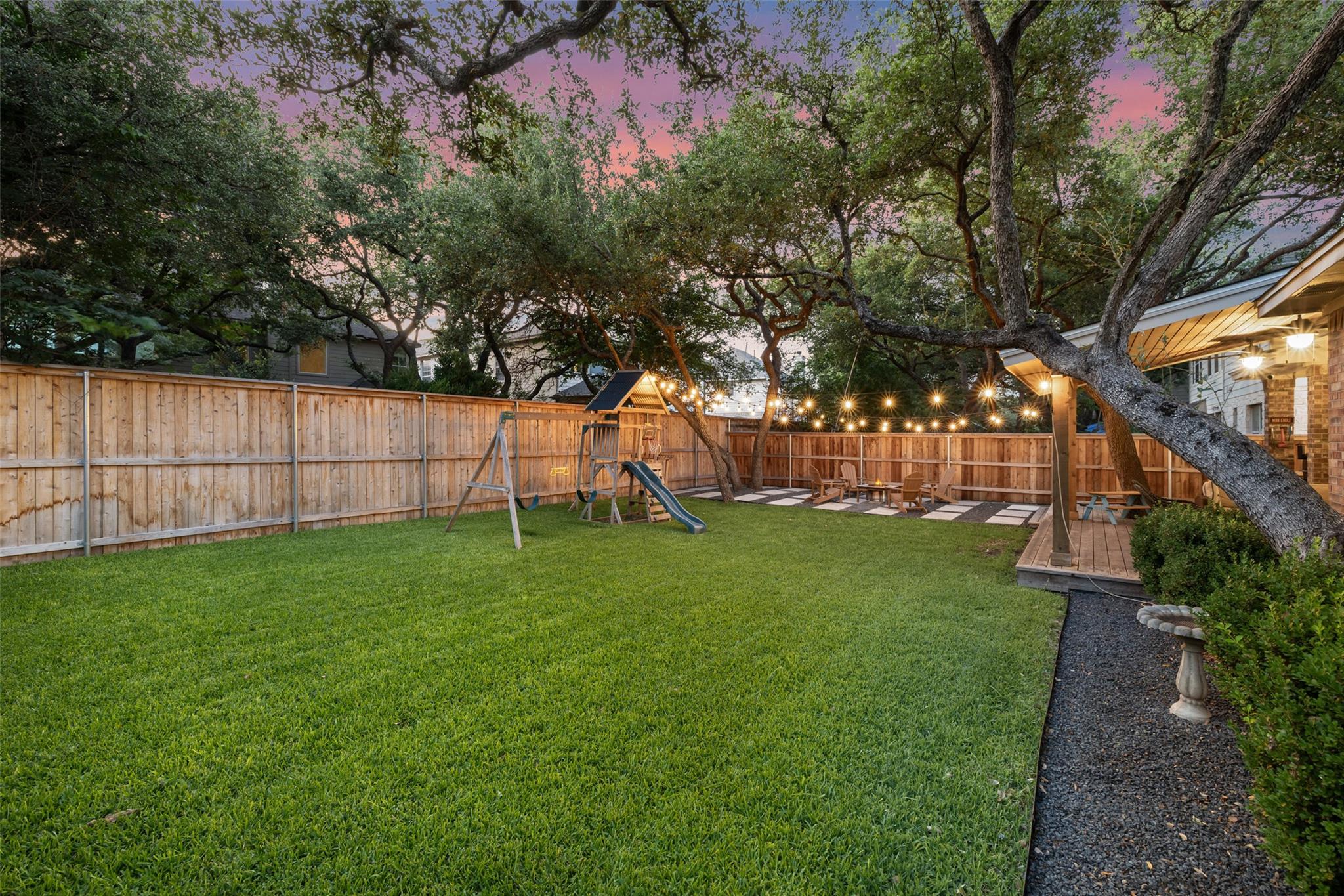 10408 Hansa DR