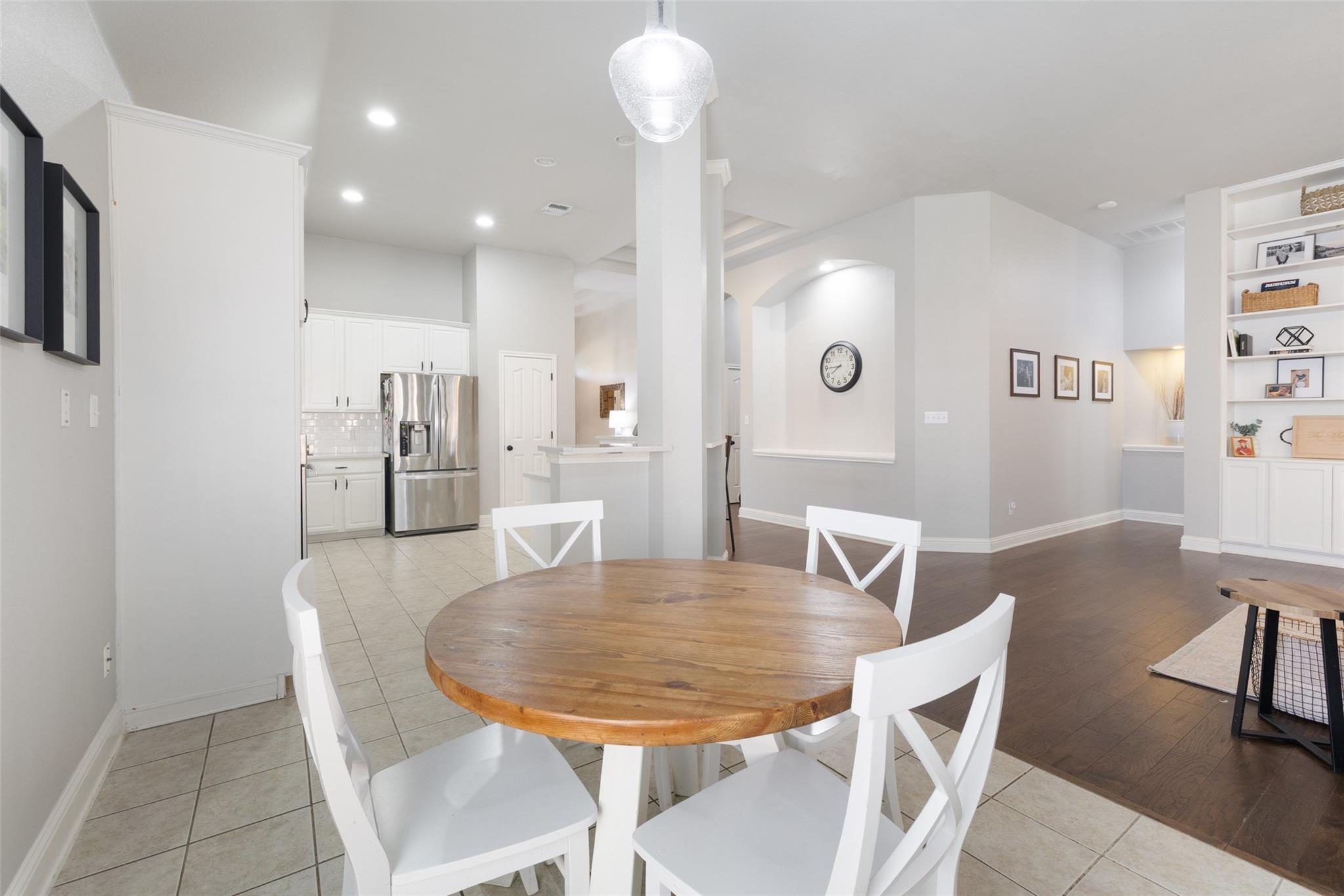 10408 Hansa DR