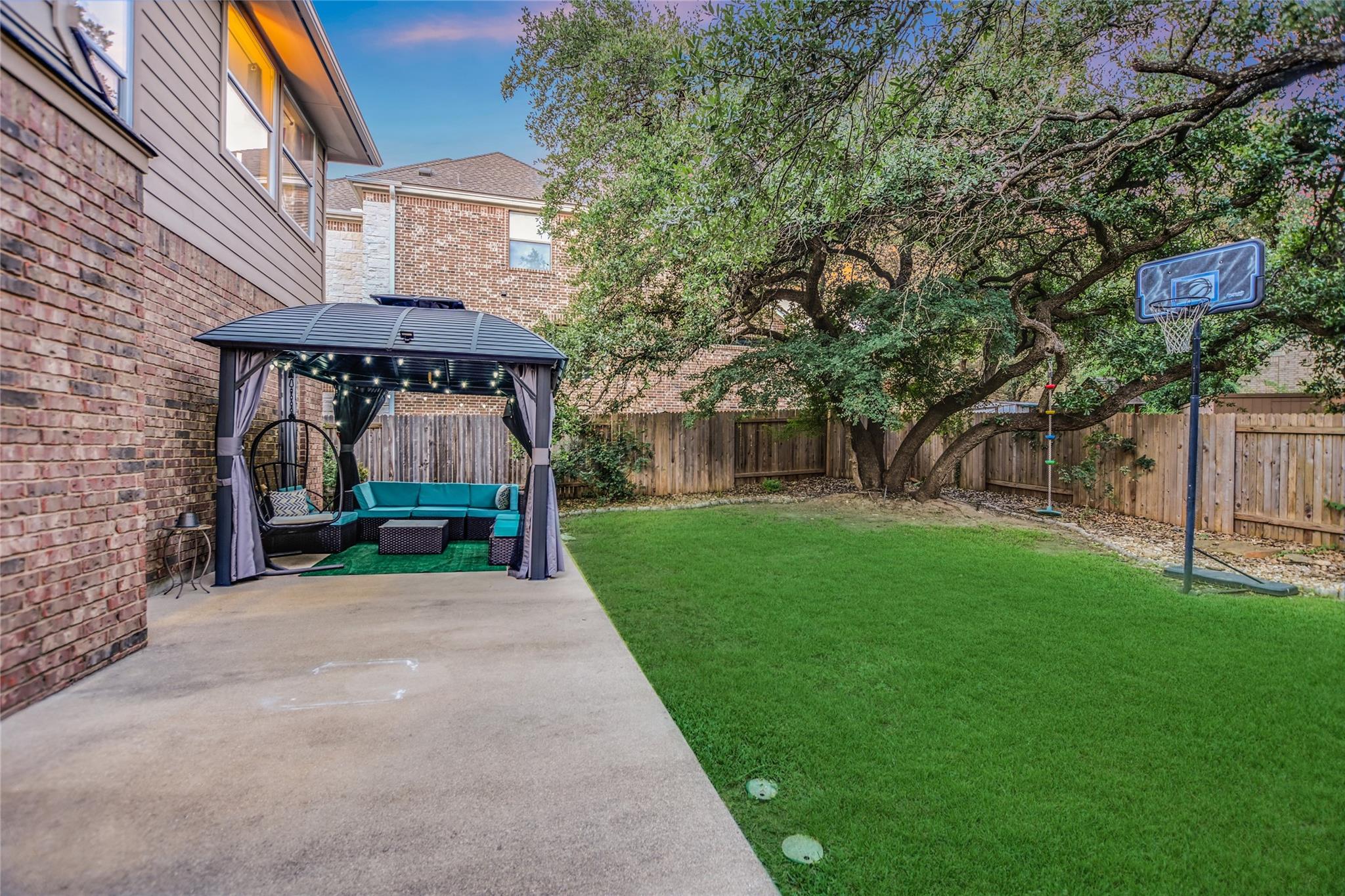 3706 Katie LN