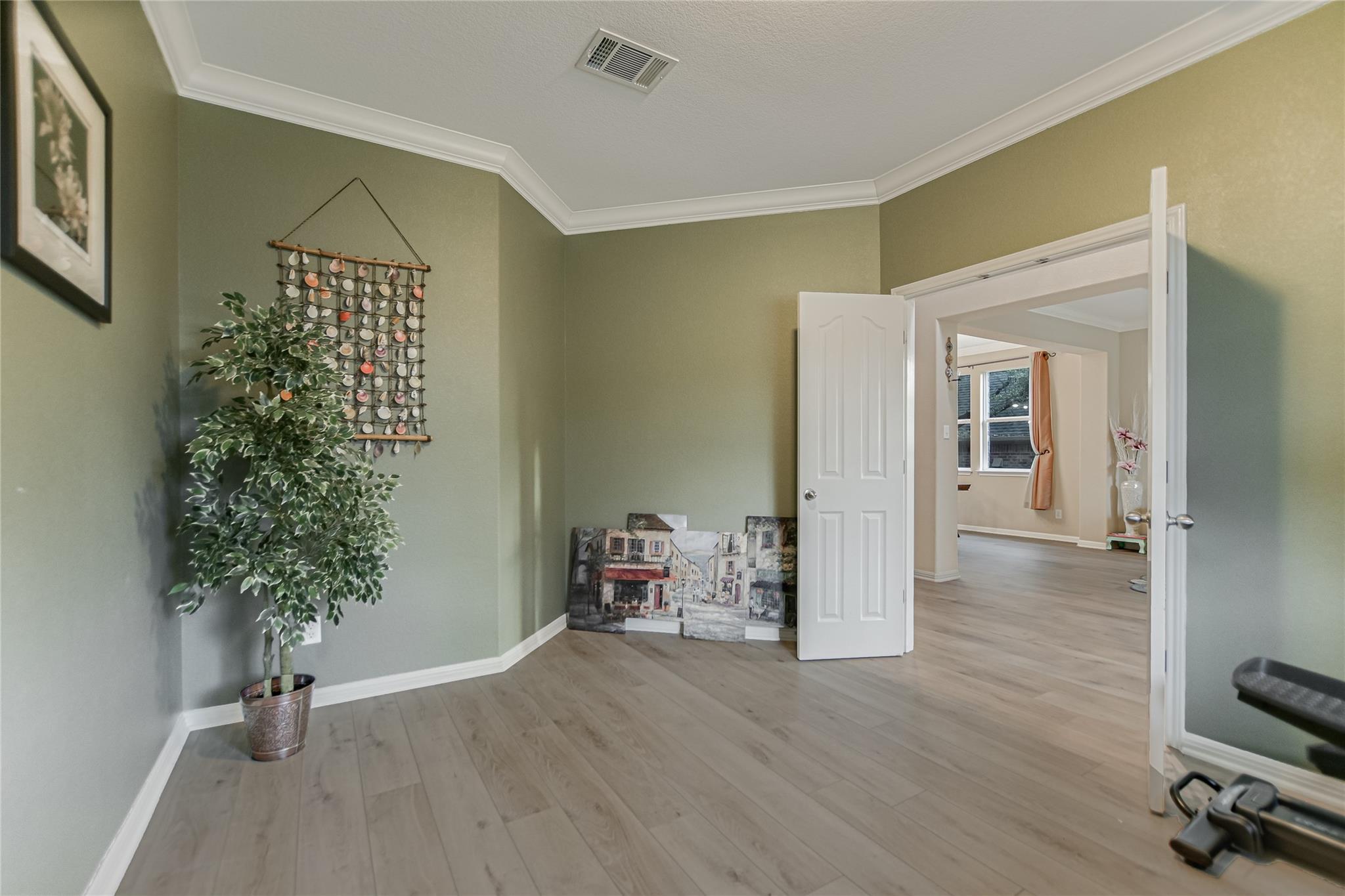 3706 Katie LN