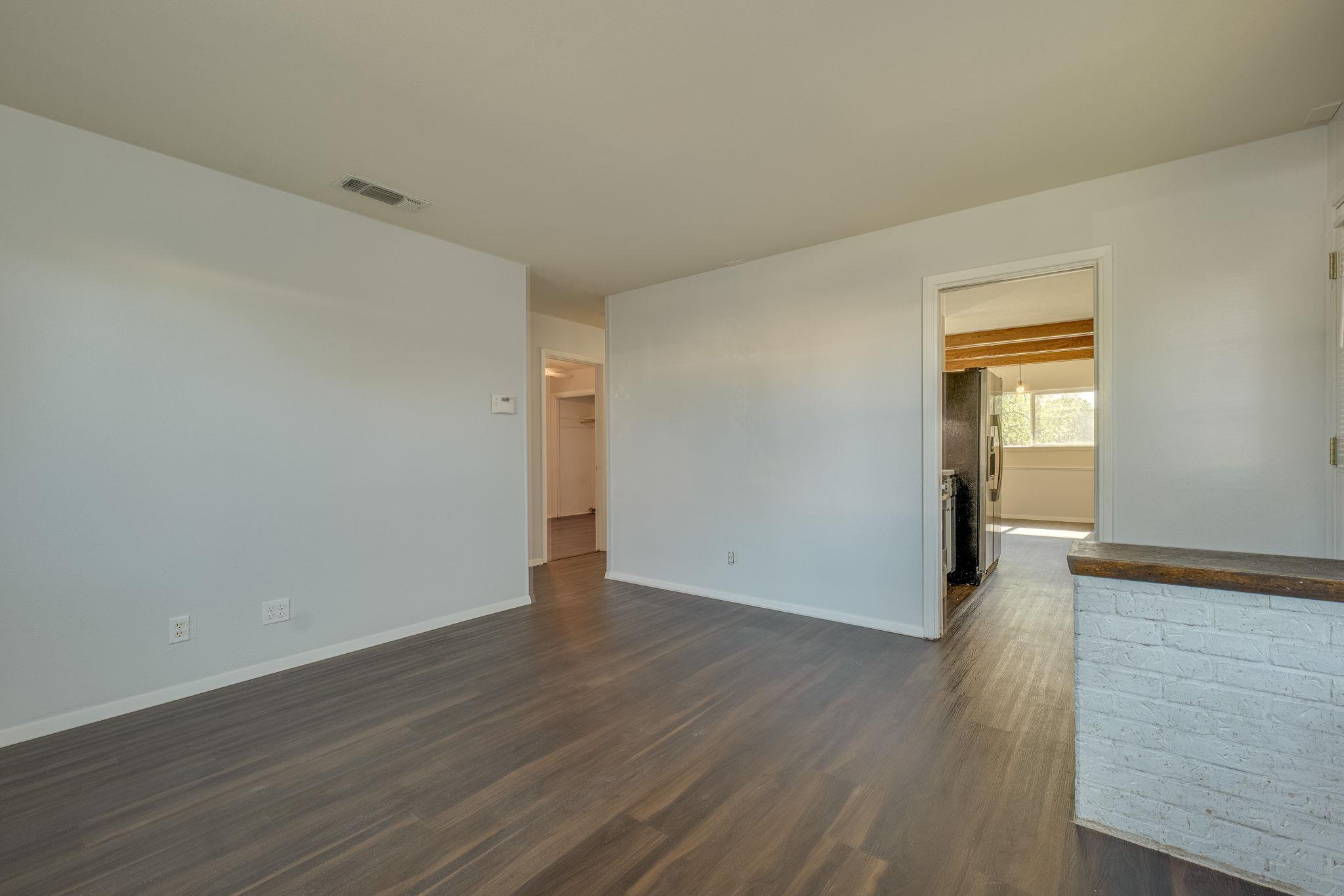 203 Cooper DR