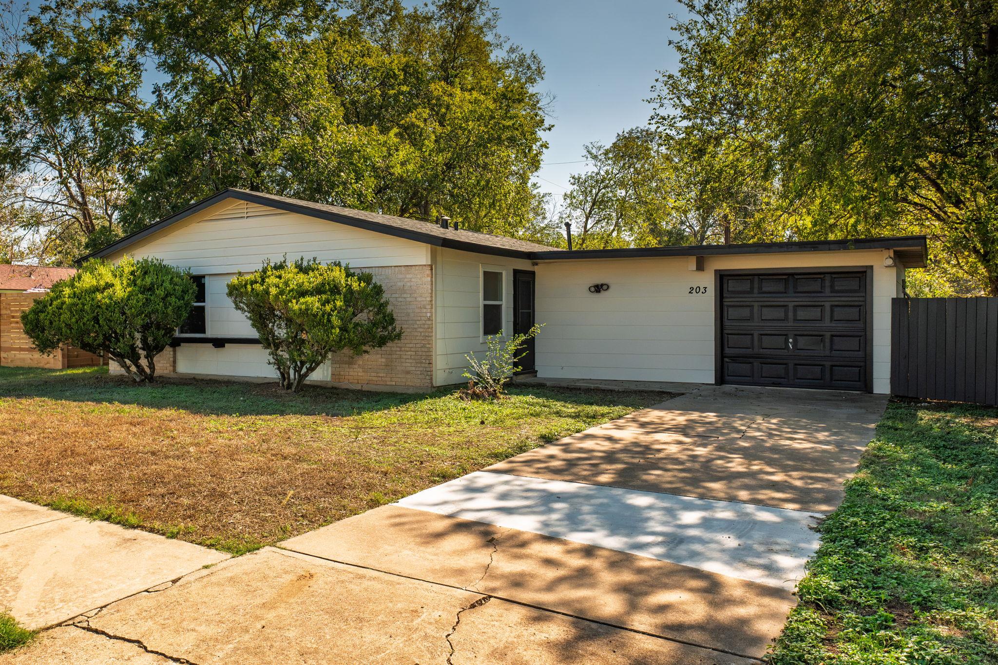 203 Cooper DR