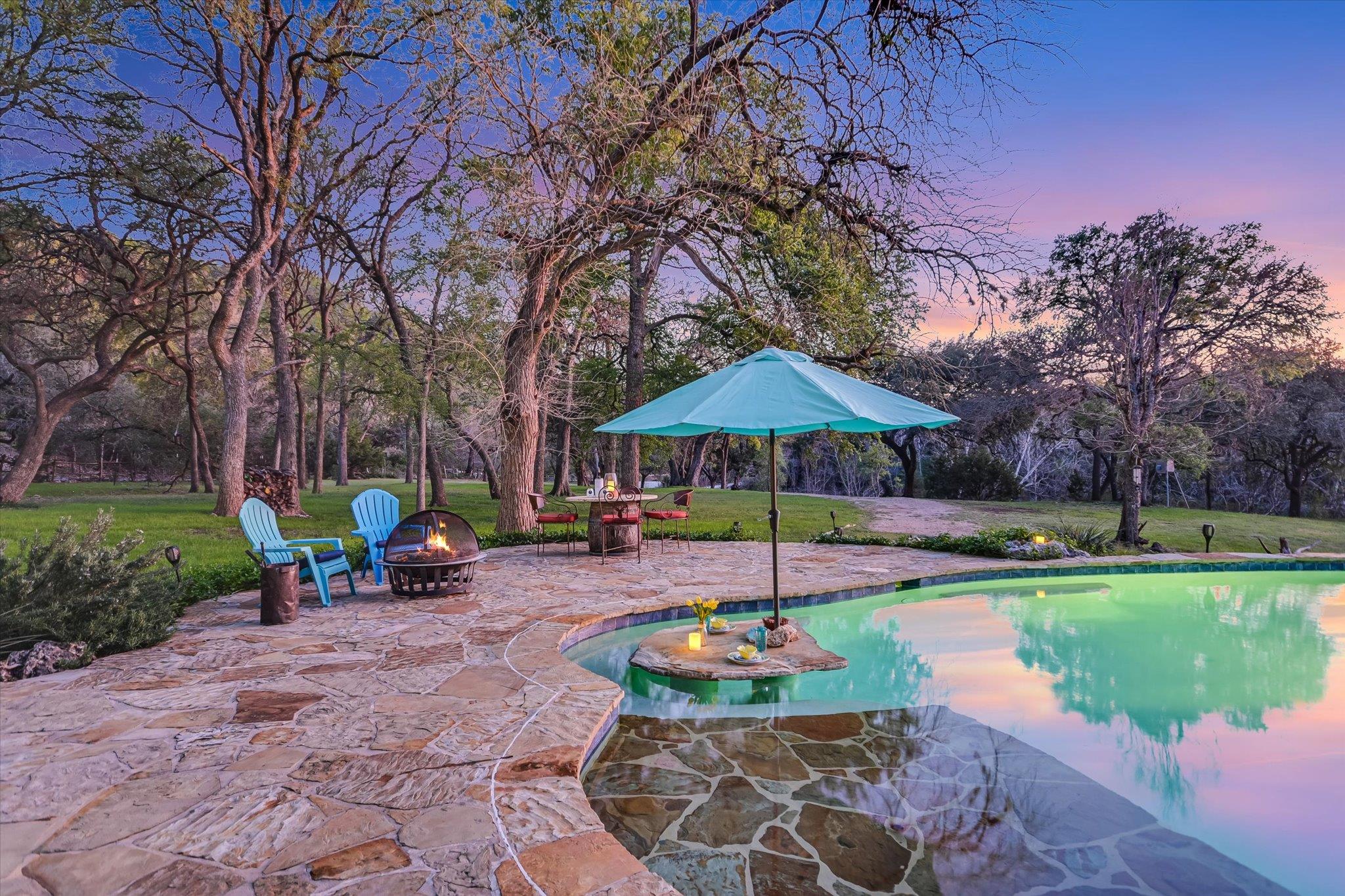 300 DEER LAKE ESTATES