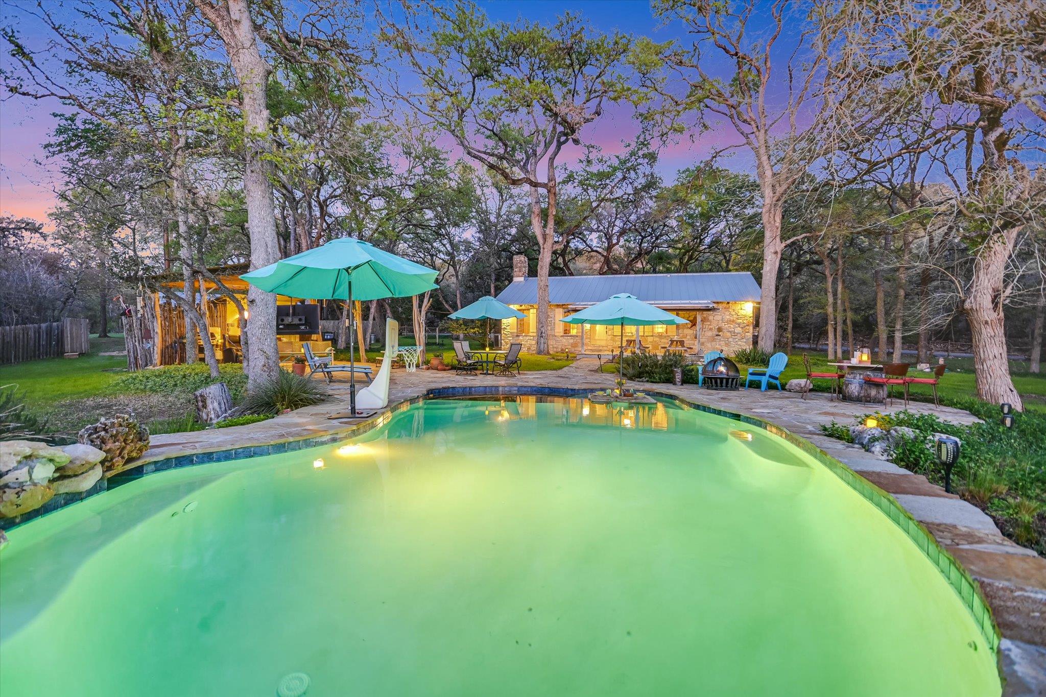 300 DEER LAKE ESTATES