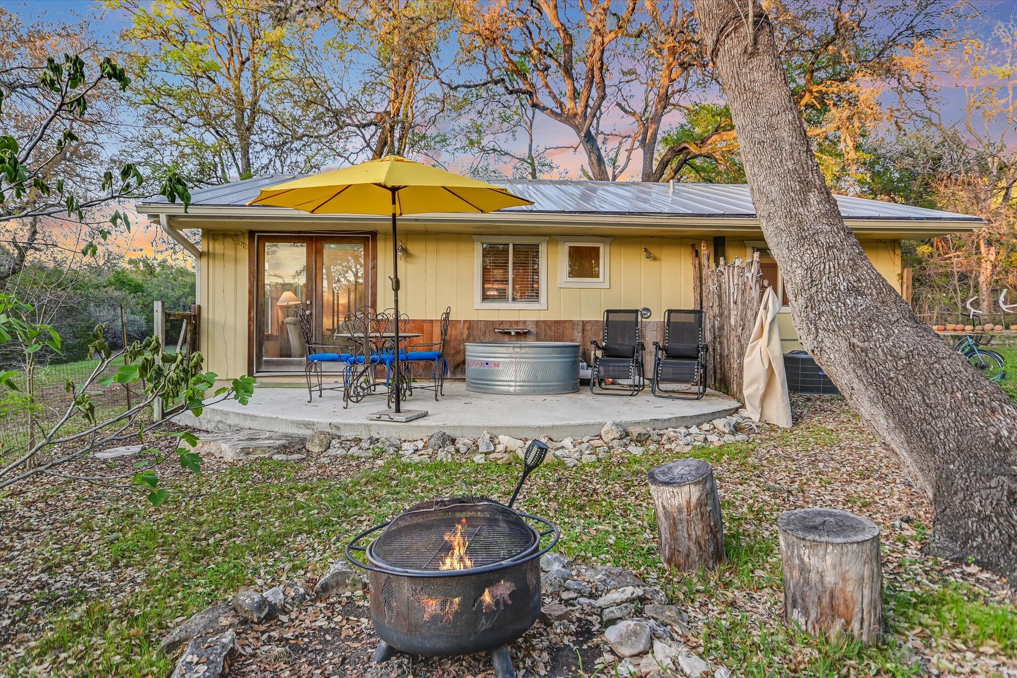 300 DEER LAKE ESTATES
