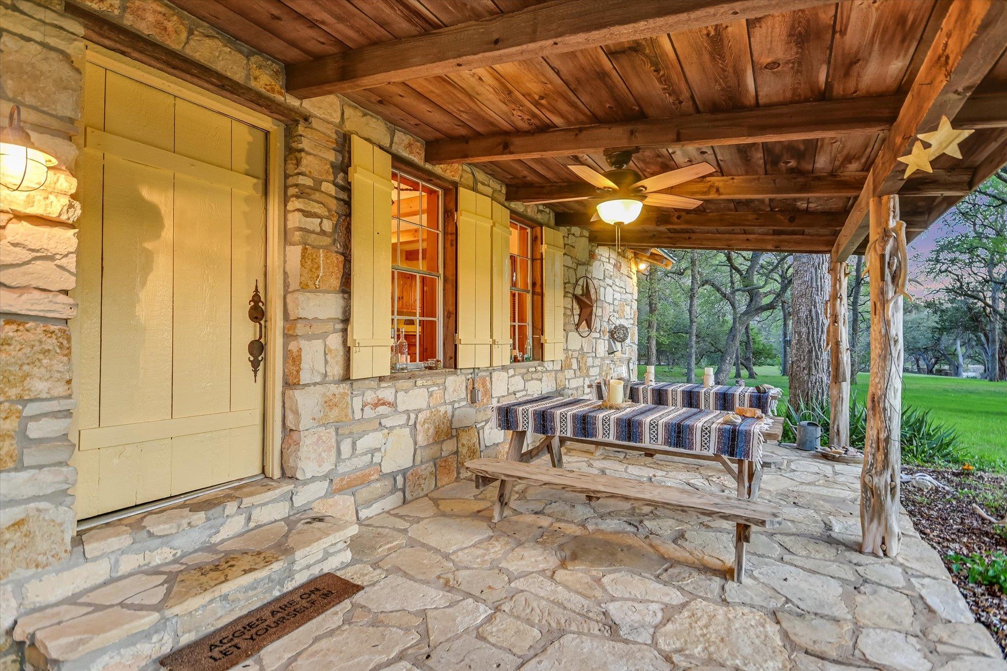 300 DEER LAKE ESTATES