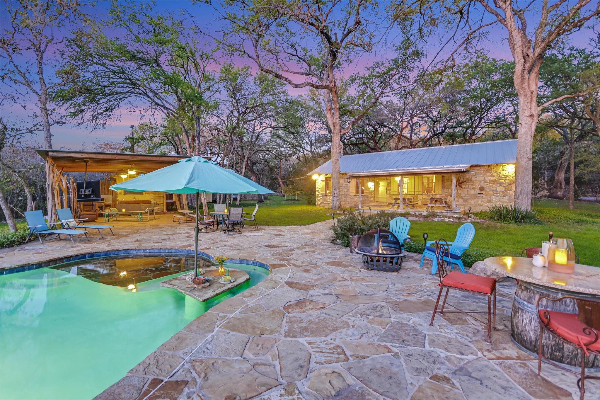 300 DEER LAKE ESTATES