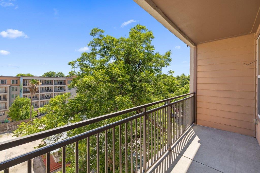 1900 Barton Springs RD # 5009