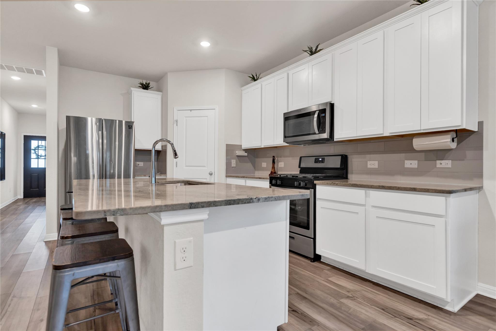 202 Grapefruit RD