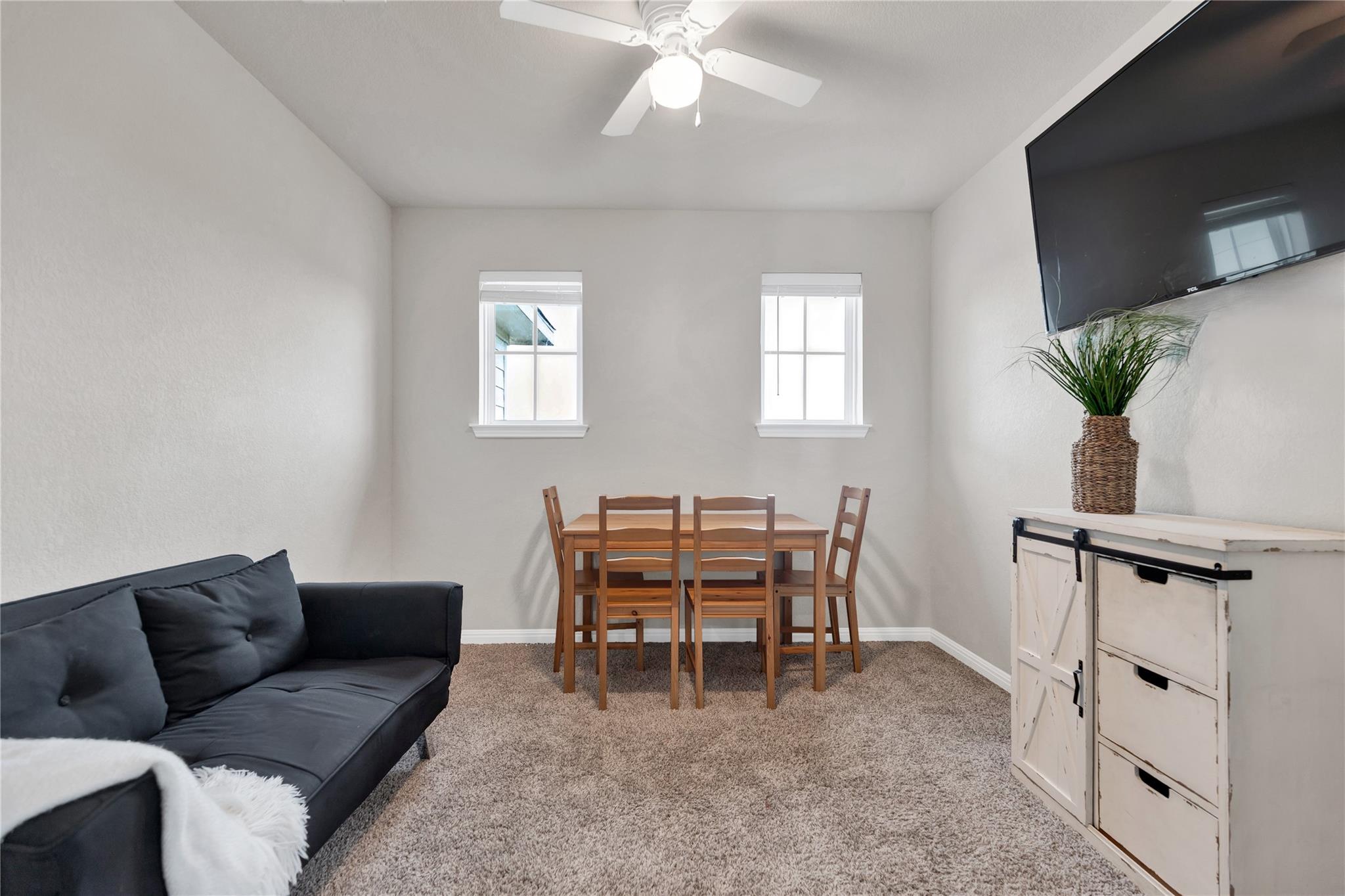 202 Grapefruit RD