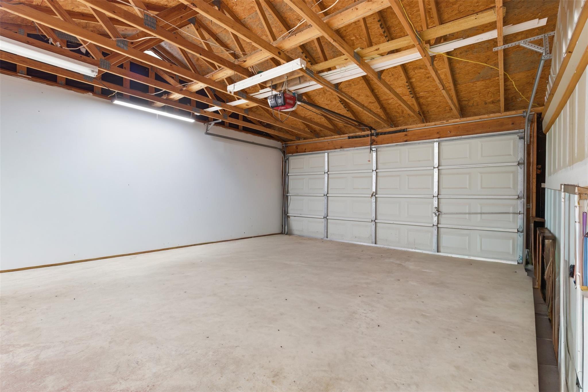 250 E Keanahalululu LN