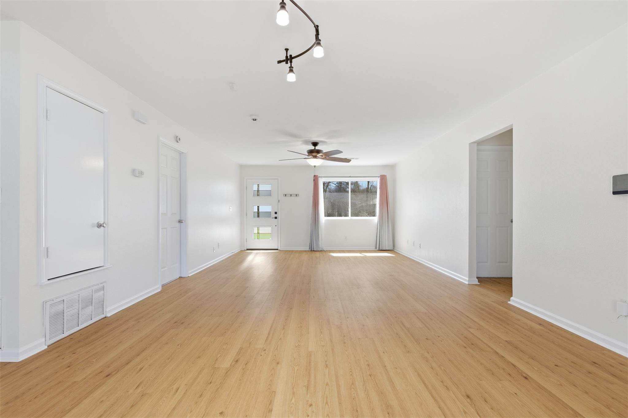 250 E Keanahalululu LN