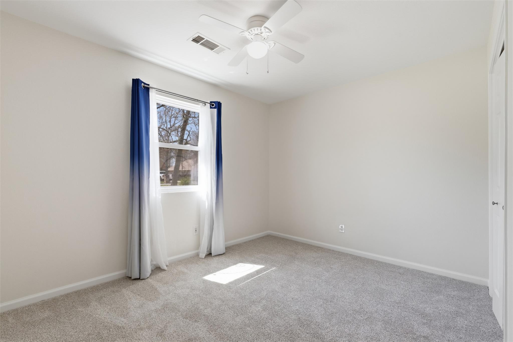 250 E Keanahalululu LN