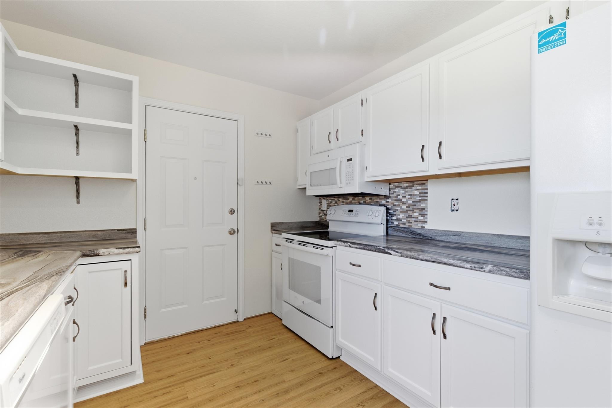 250 E Keanahalululu LN