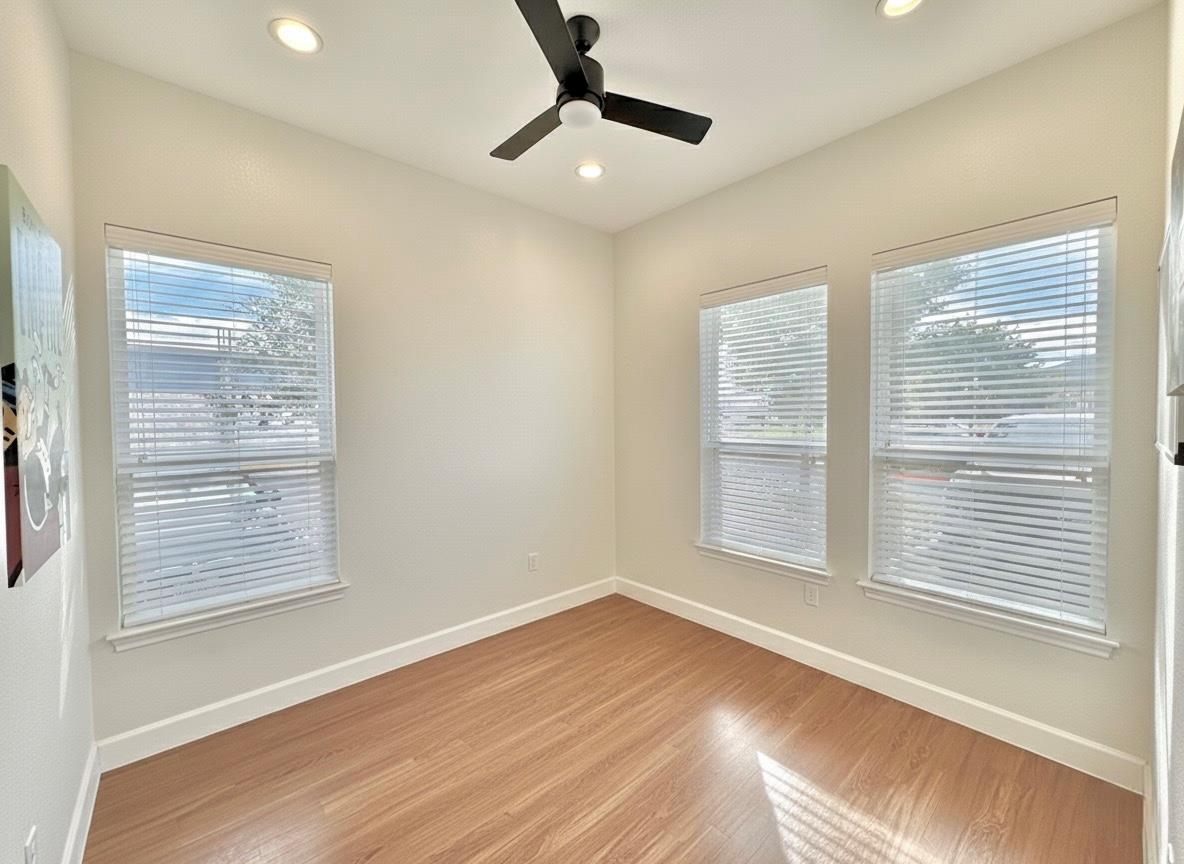 1101 Satellite VW # 505