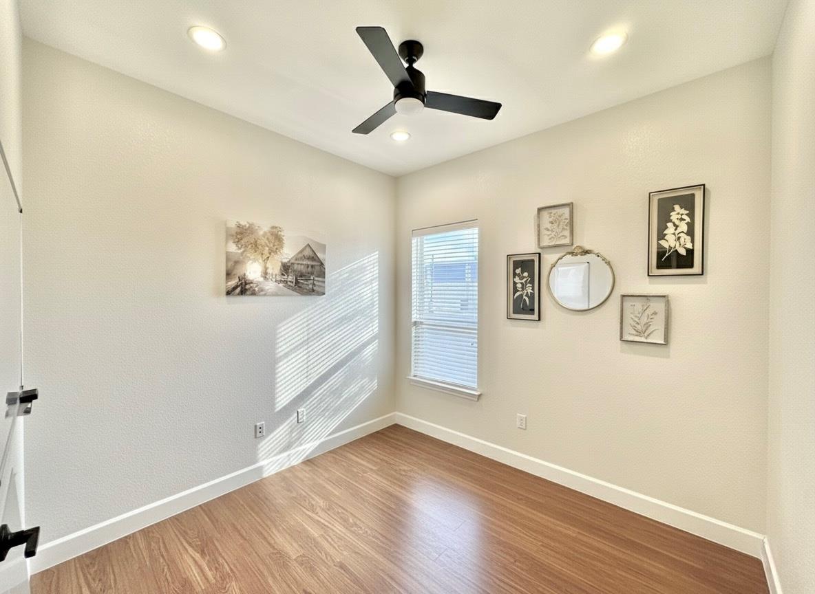 1101 Satellite VW # 505