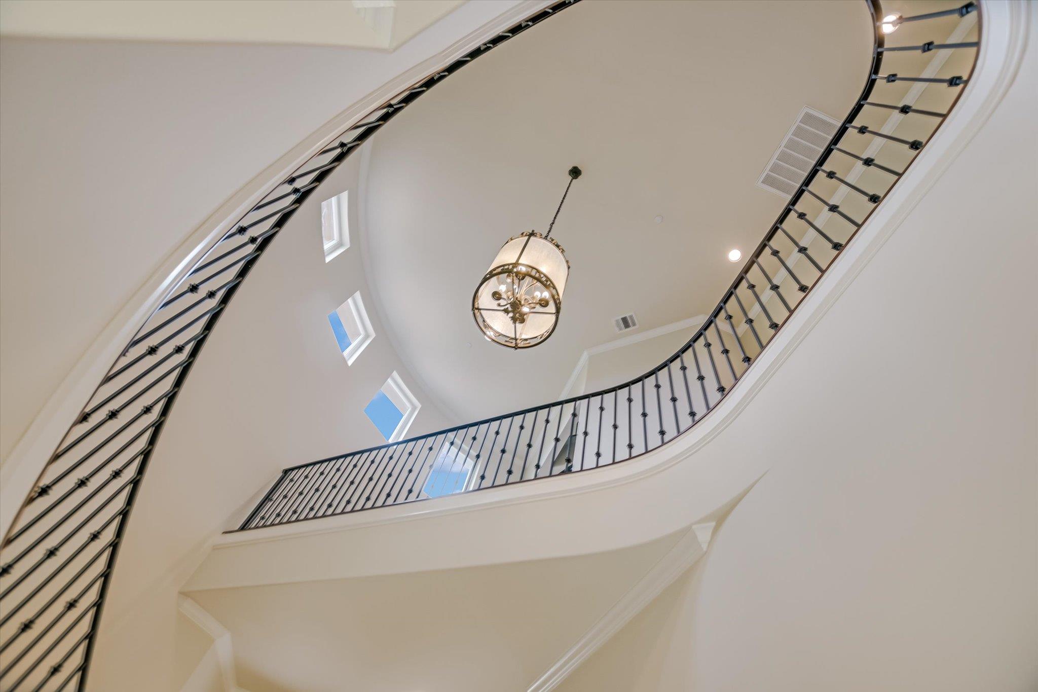 11 Inwood CIR
