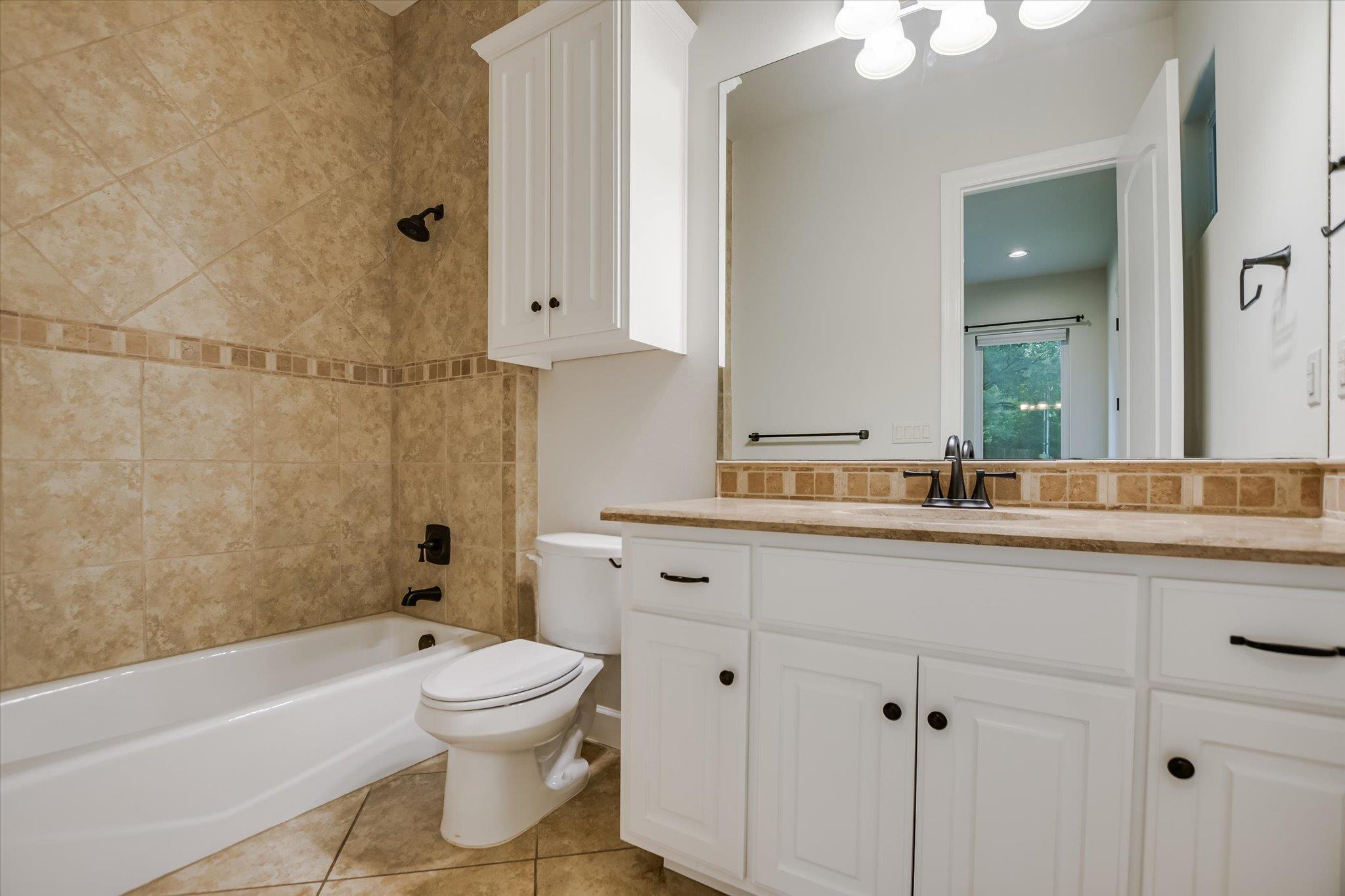 11 Inwood CIR