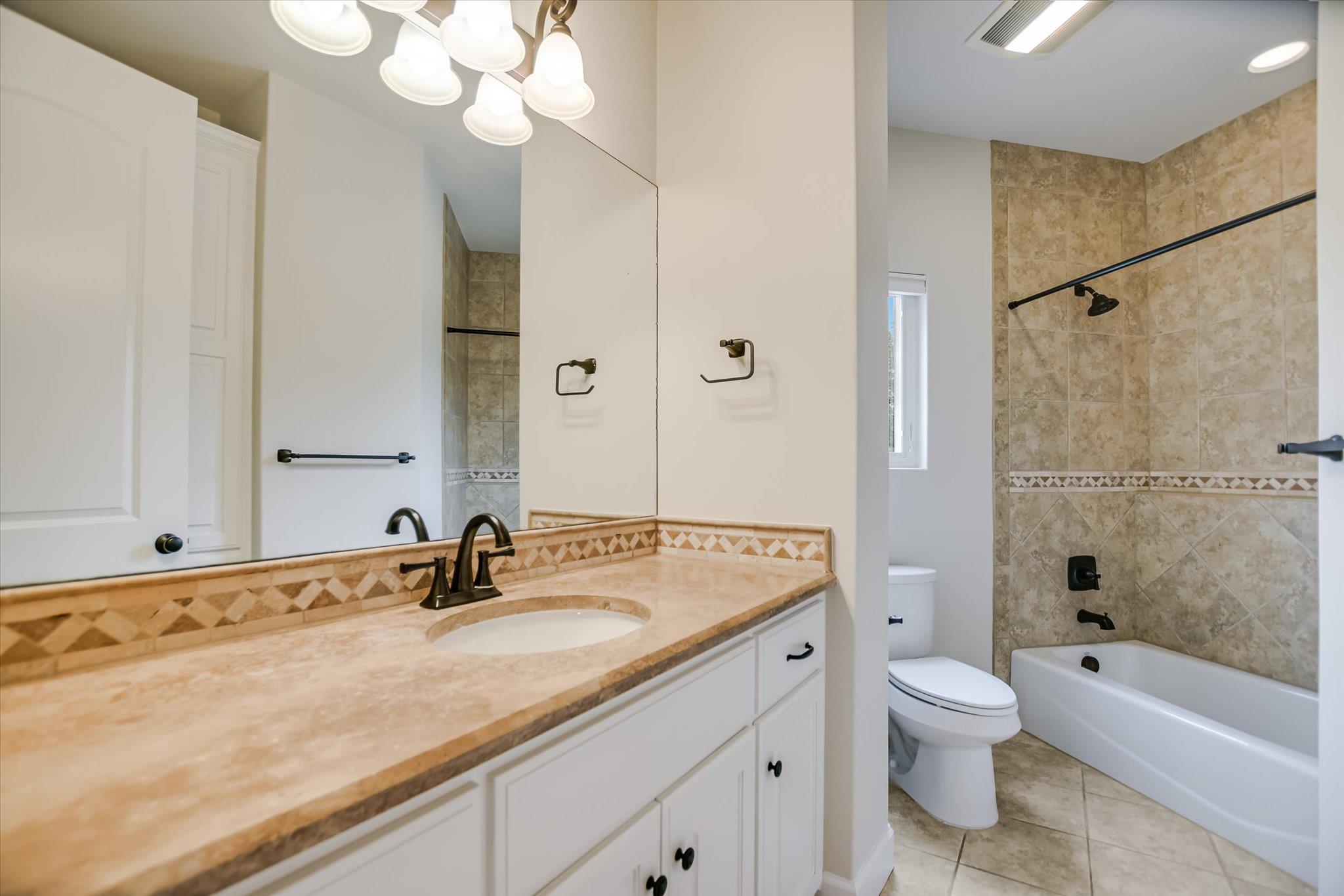 11 Inwood CIR