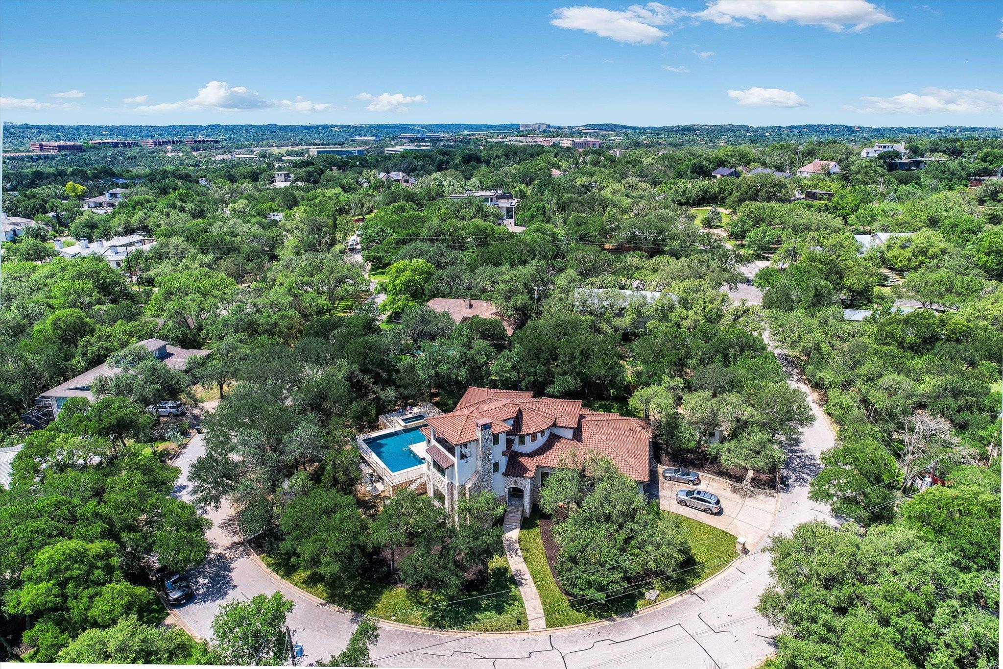 11 Inwood CIR