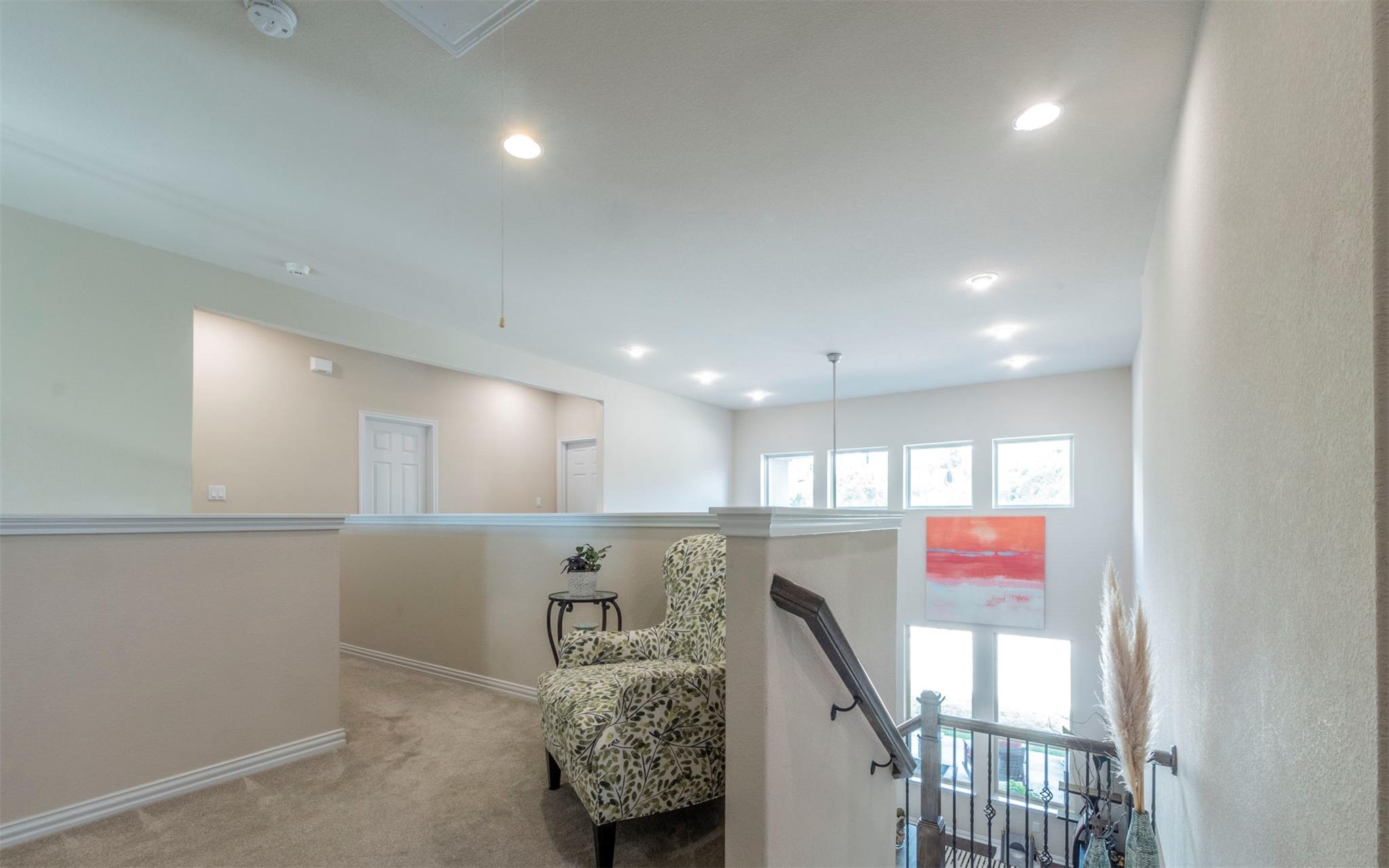 909 Catalina LN