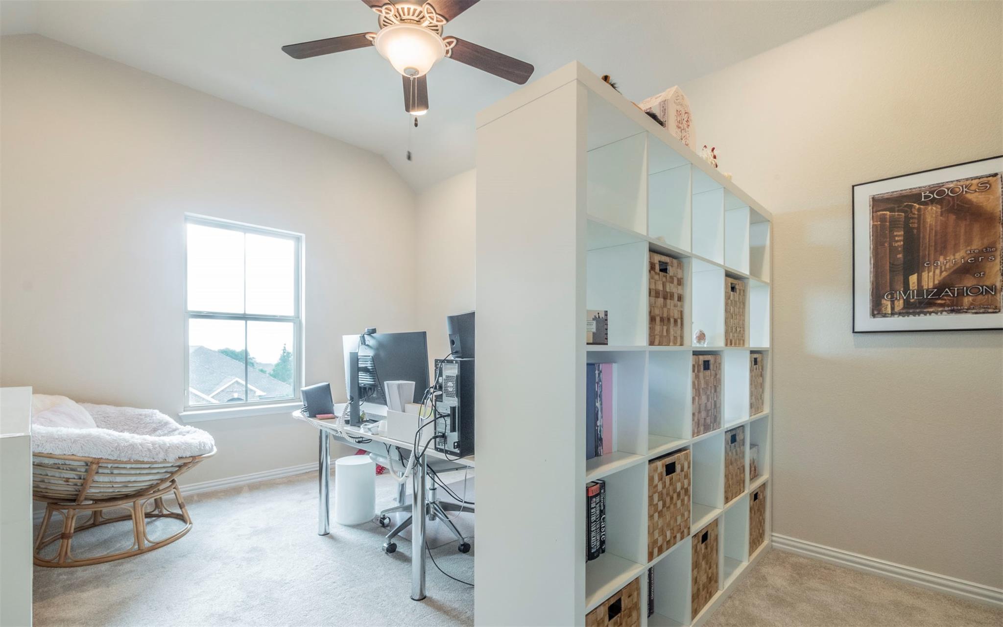 909 Catalina LN