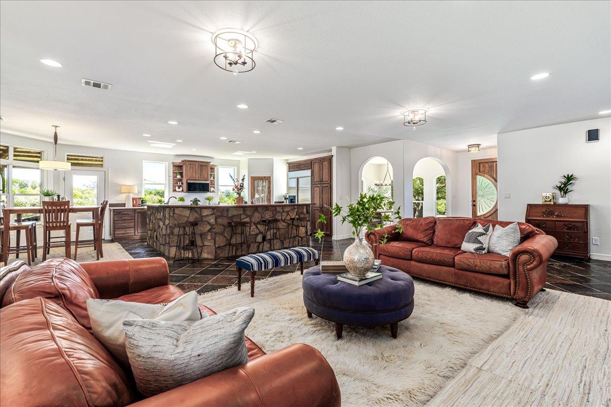 23802 Oscar RD
