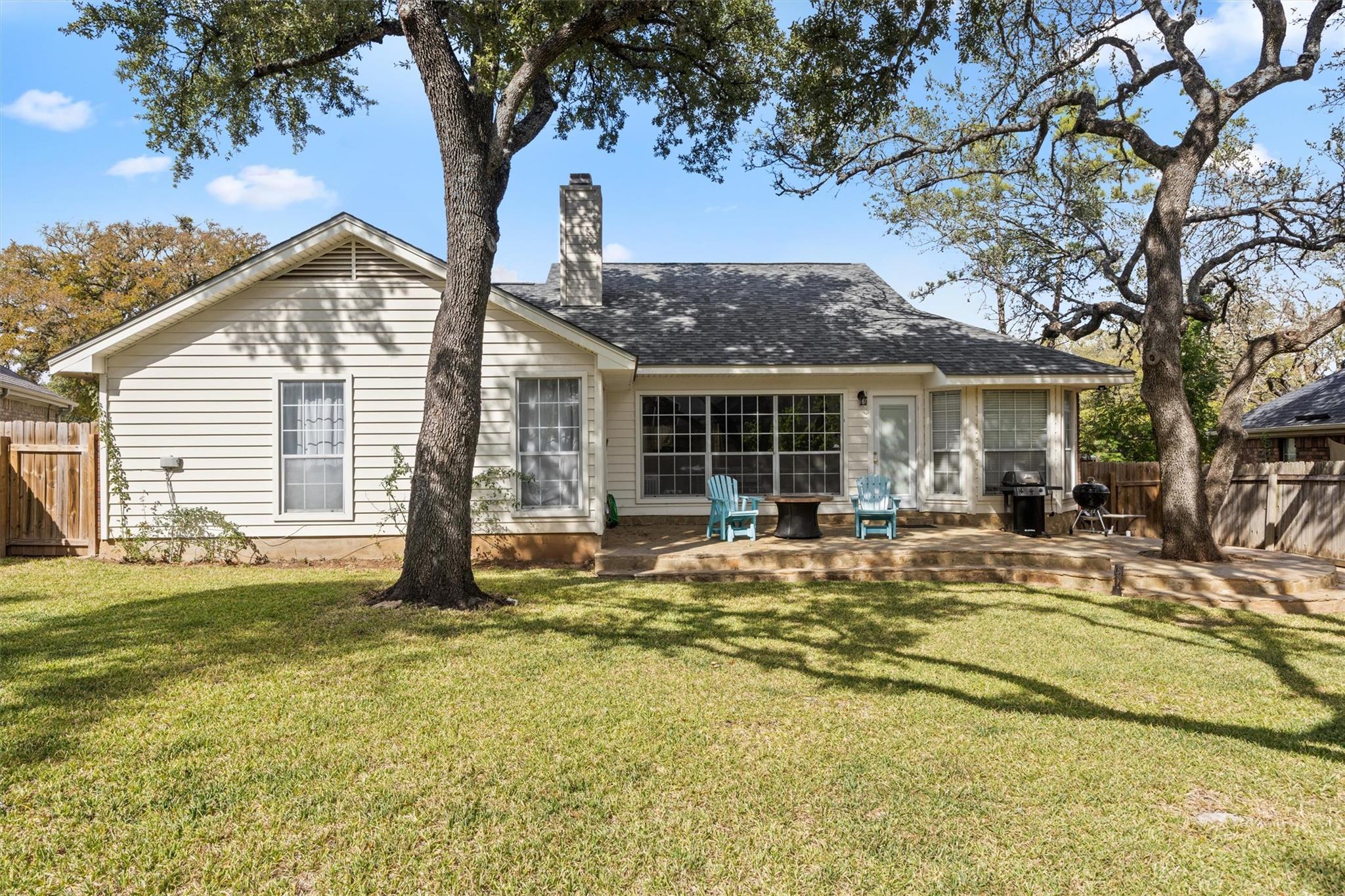 11019 Whiskey River DR