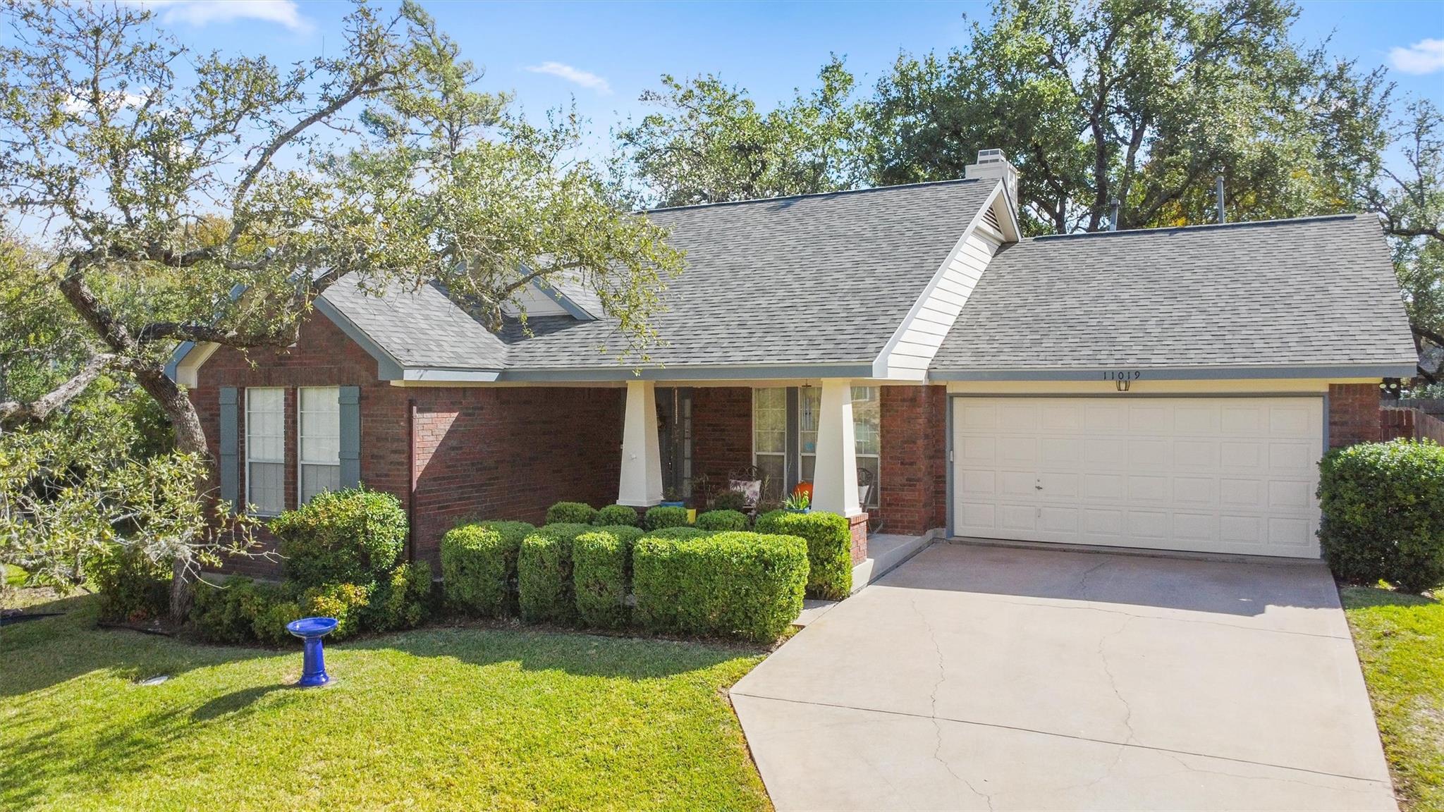 11019 Whiskey River DR