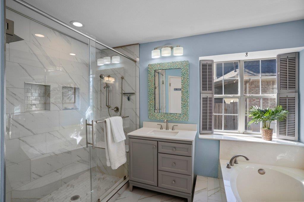 11019 Whiskey River DR