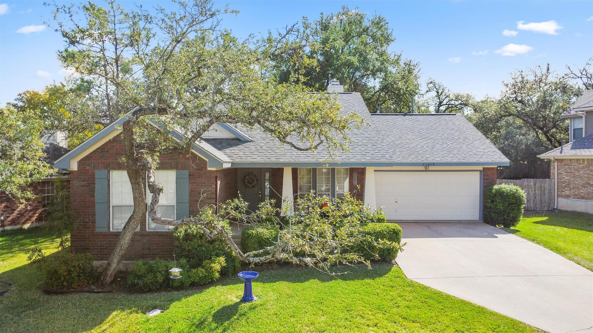 11019 Whiskey River DR