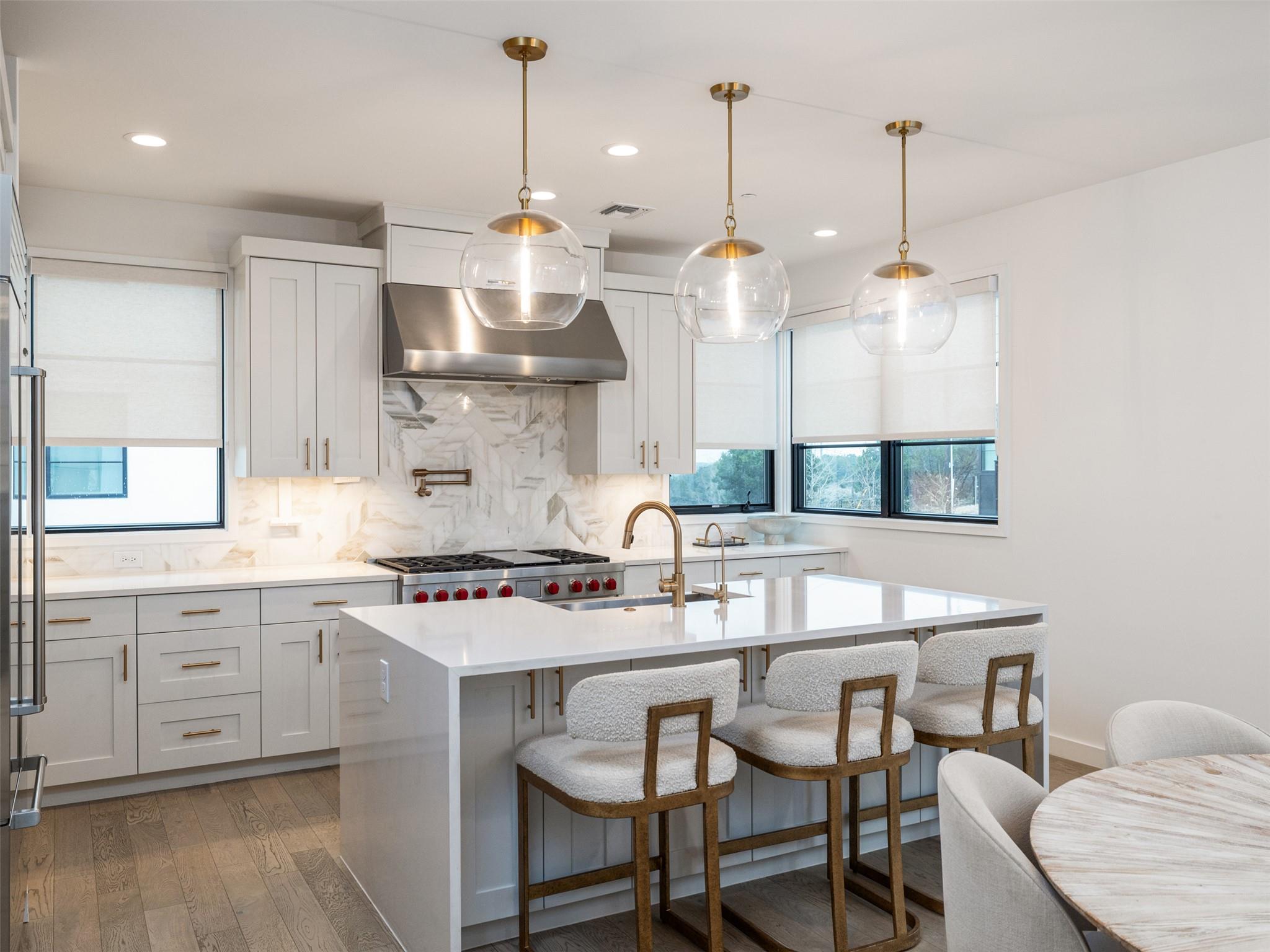 800 Emilia CT
