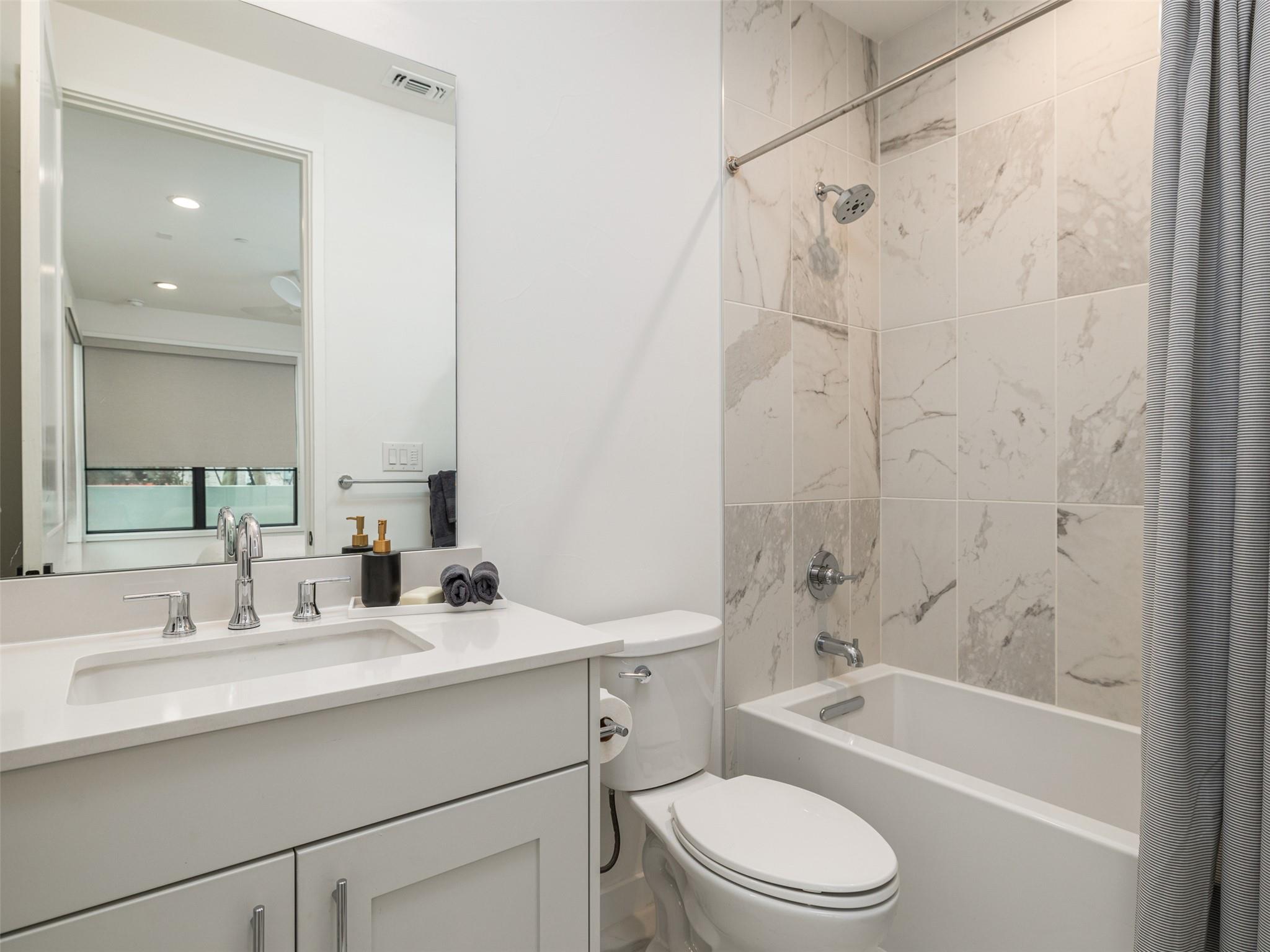 800 Emilia CT