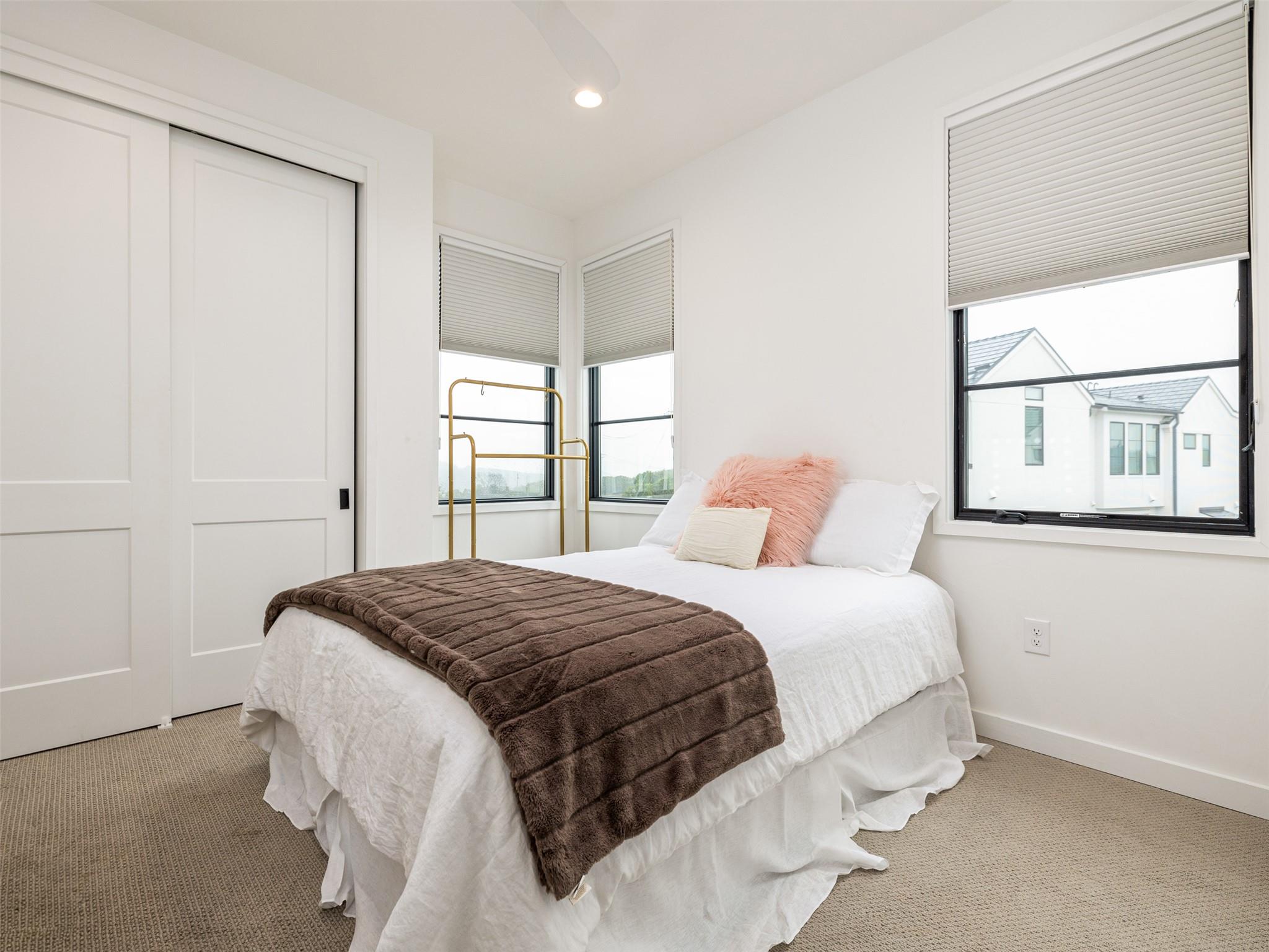 800 Emilia CT