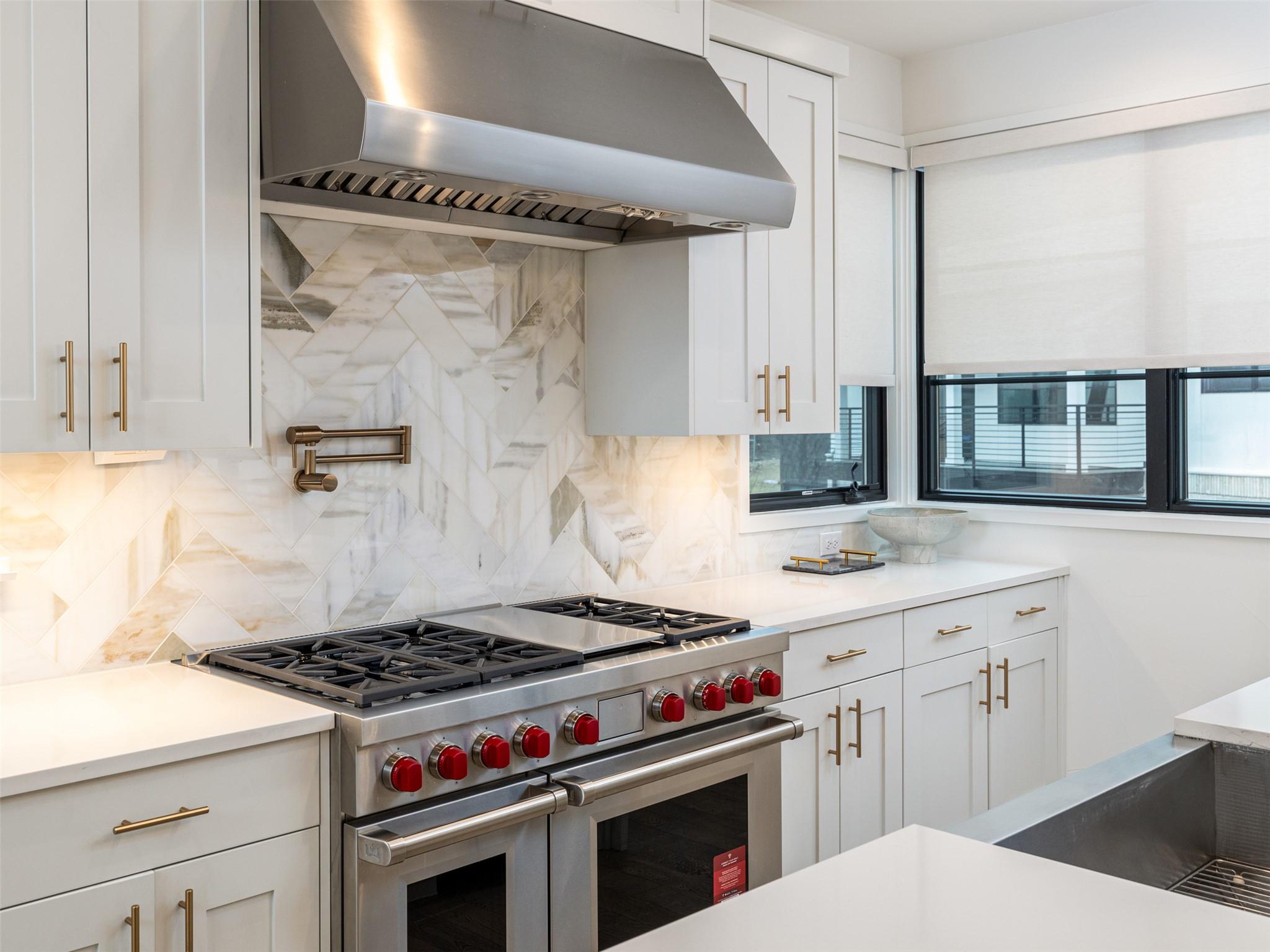 800 Emilia CT