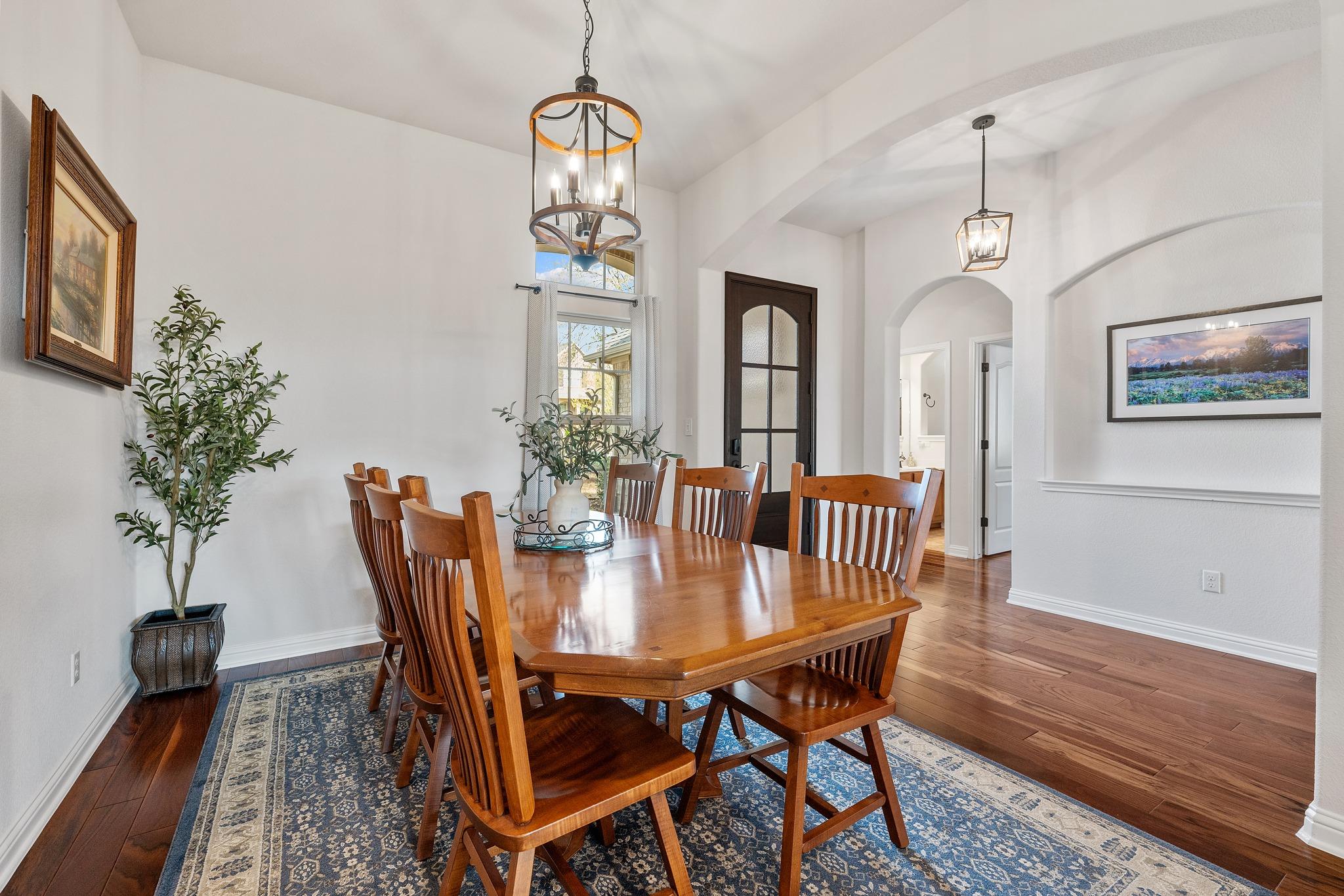 205 Bellagio DR