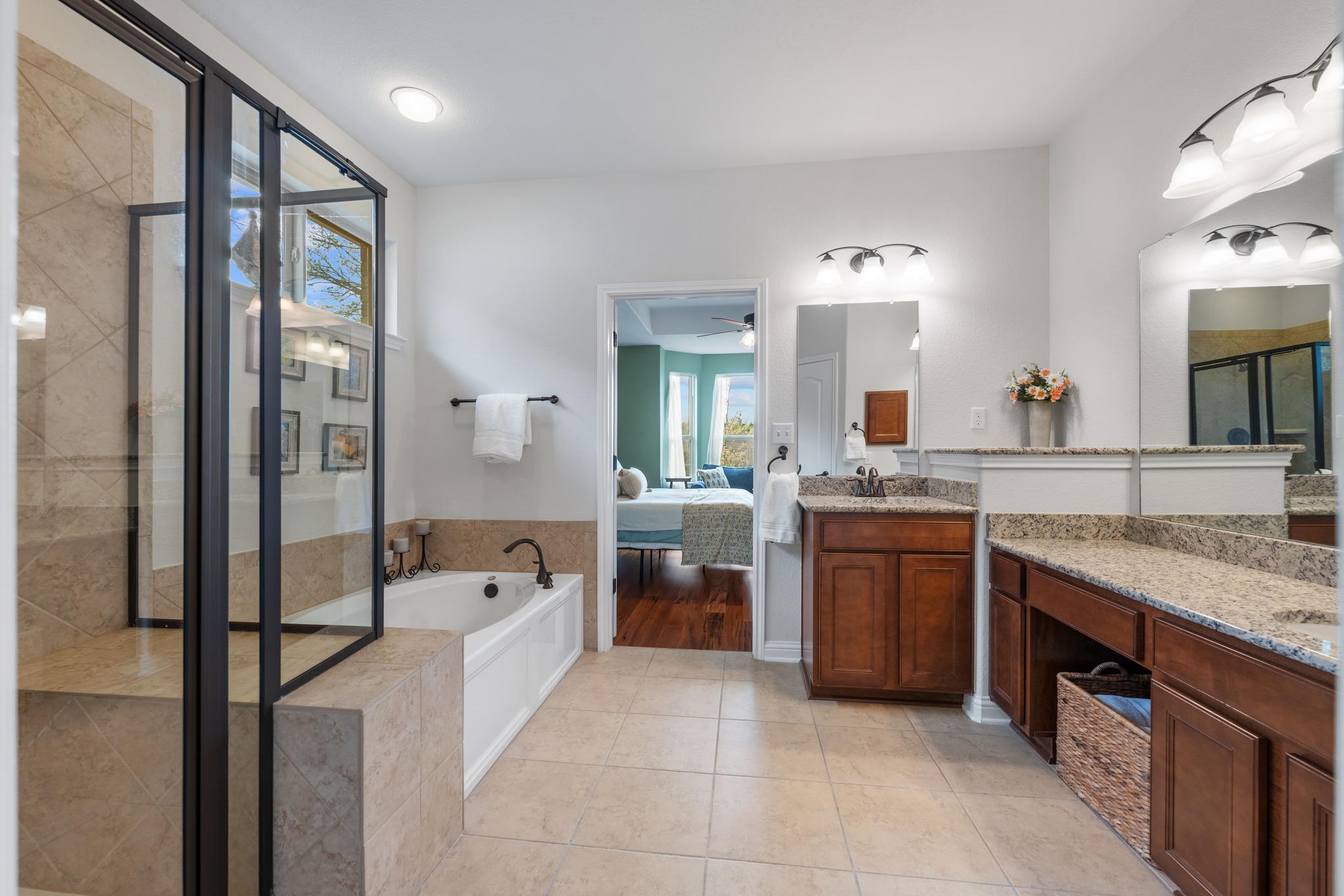 205 Bellagio DR