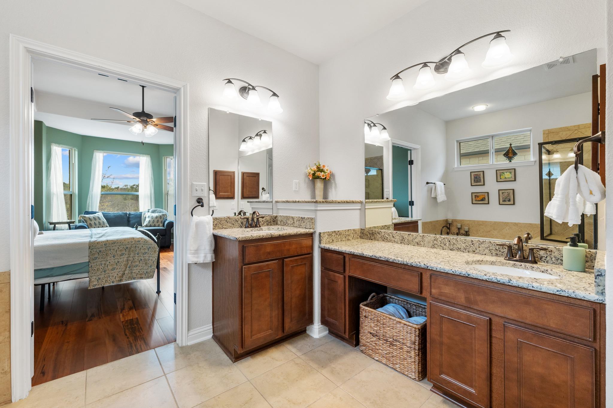 205 Bellagio DR