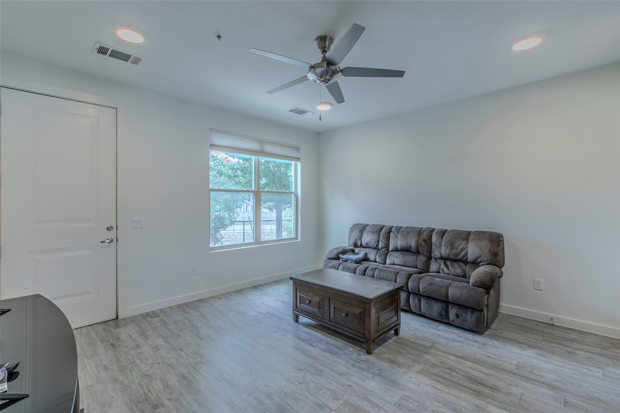 7805 Cooper LN # 203