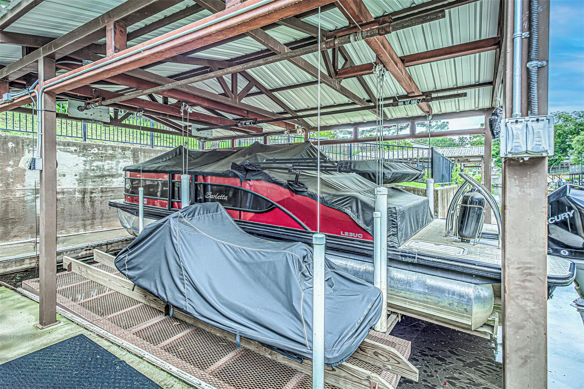 3896 Comanche TRL
