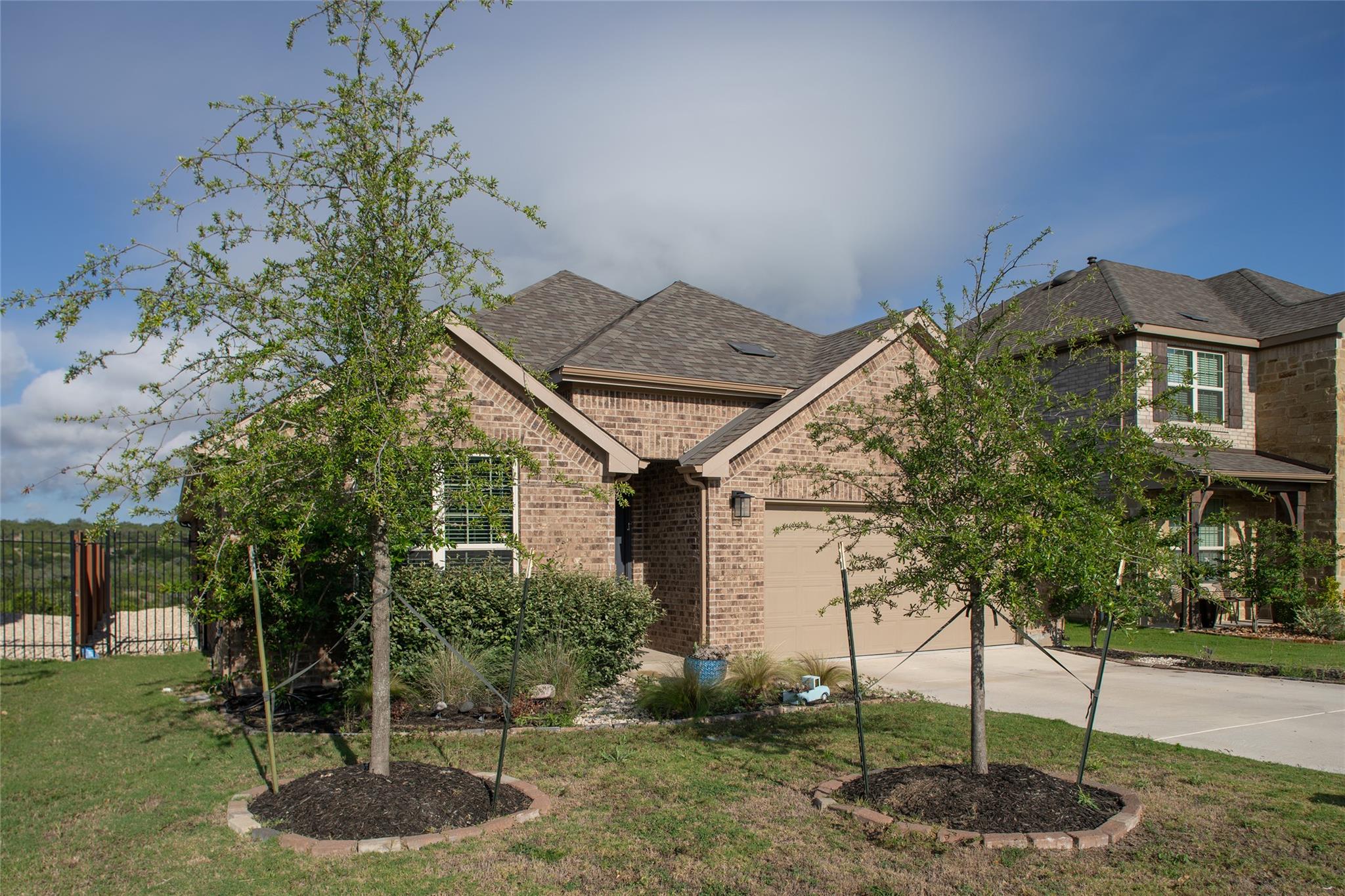 6808 Cliff Rose DR